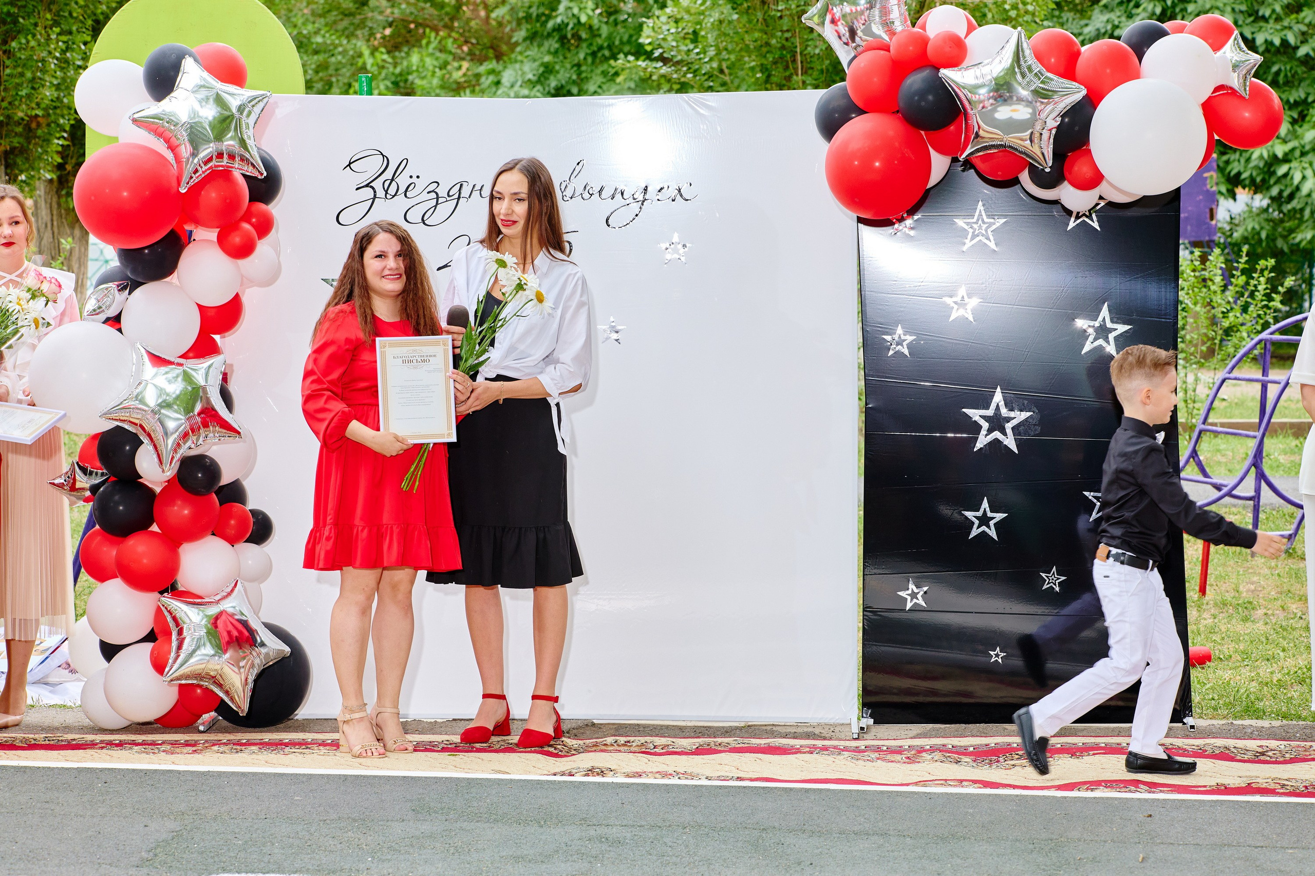 Выпускной 45 сад. Фотограф Выпускные альбомы Таганрог Сергей Коробченко