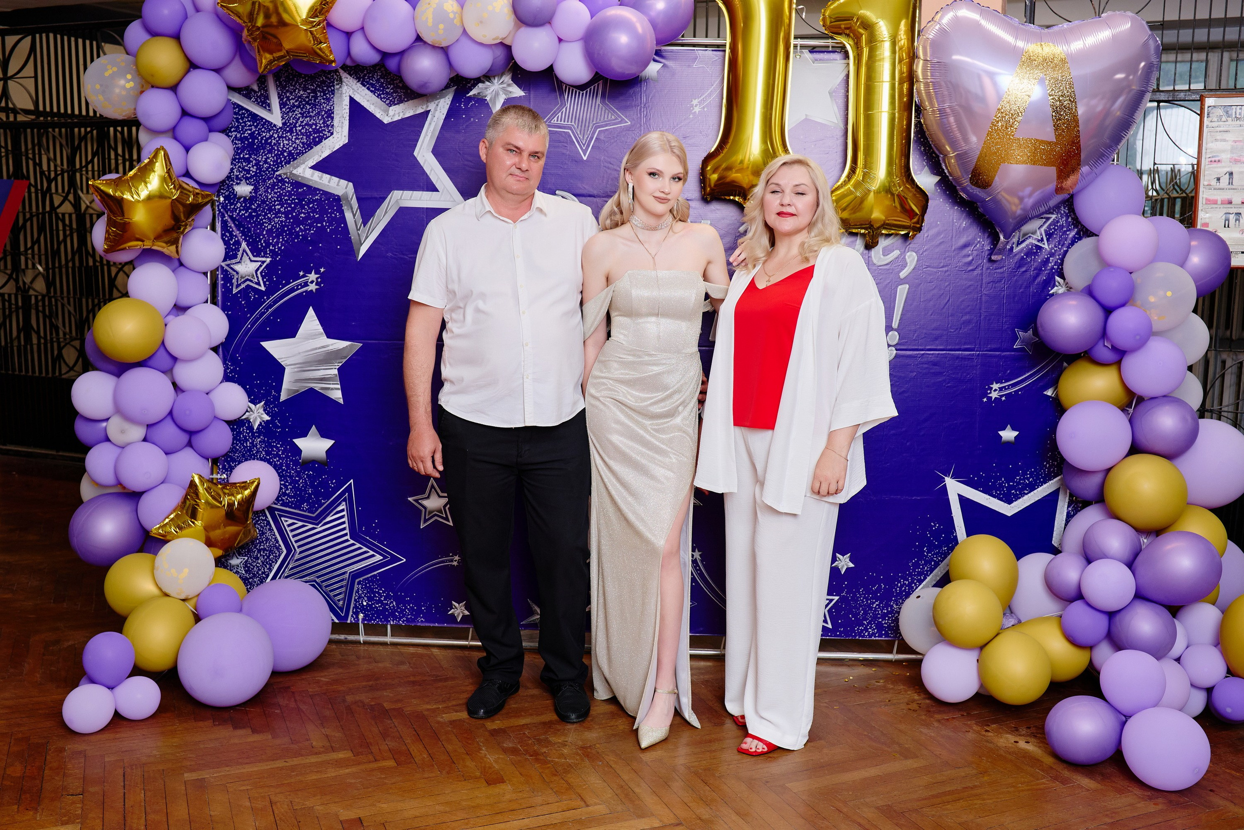 Выпускной 35 Сош. Фотограф Выпускные альбомы Таганрог Сергей Коробченко