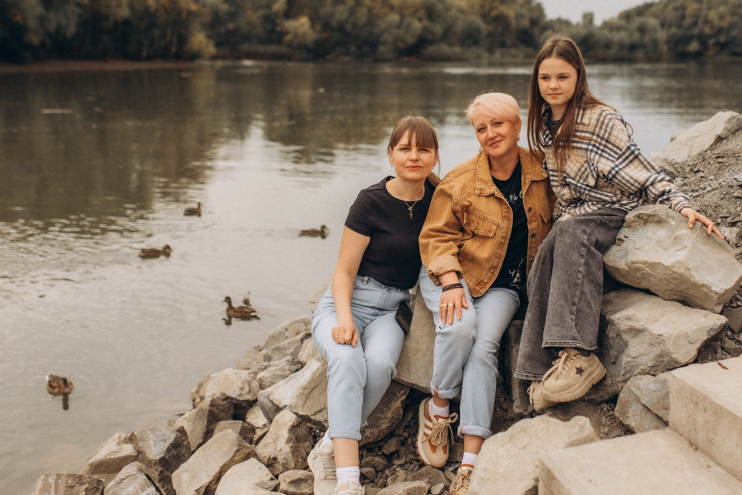 Прогулка по городу, осень. Семейный фотограф lifestyle в Новосибирске Елена Шпилевая