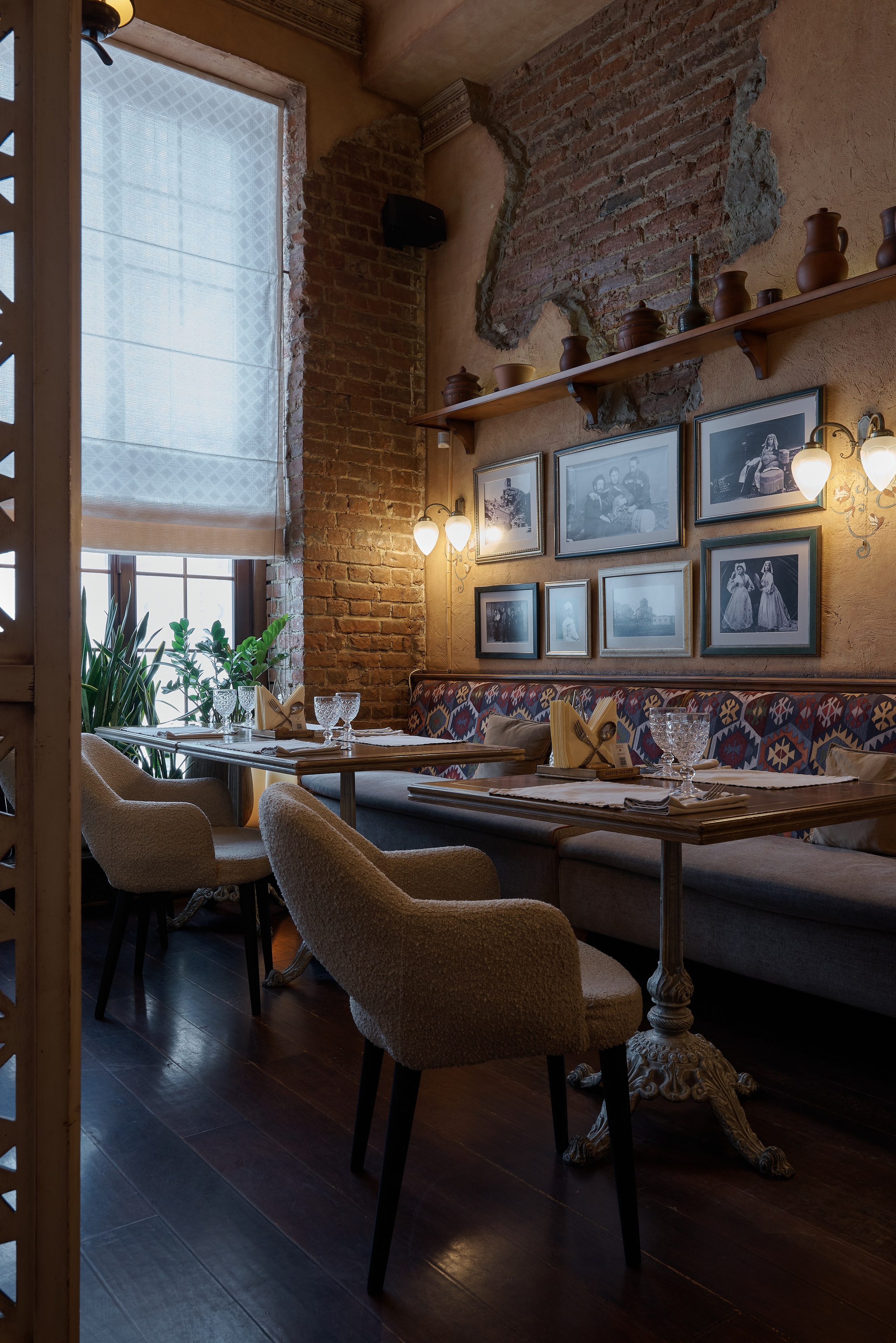 Хмели Сунели, Екатеринбург. Абросимов Лев интерьерный и архитектурный фотограф