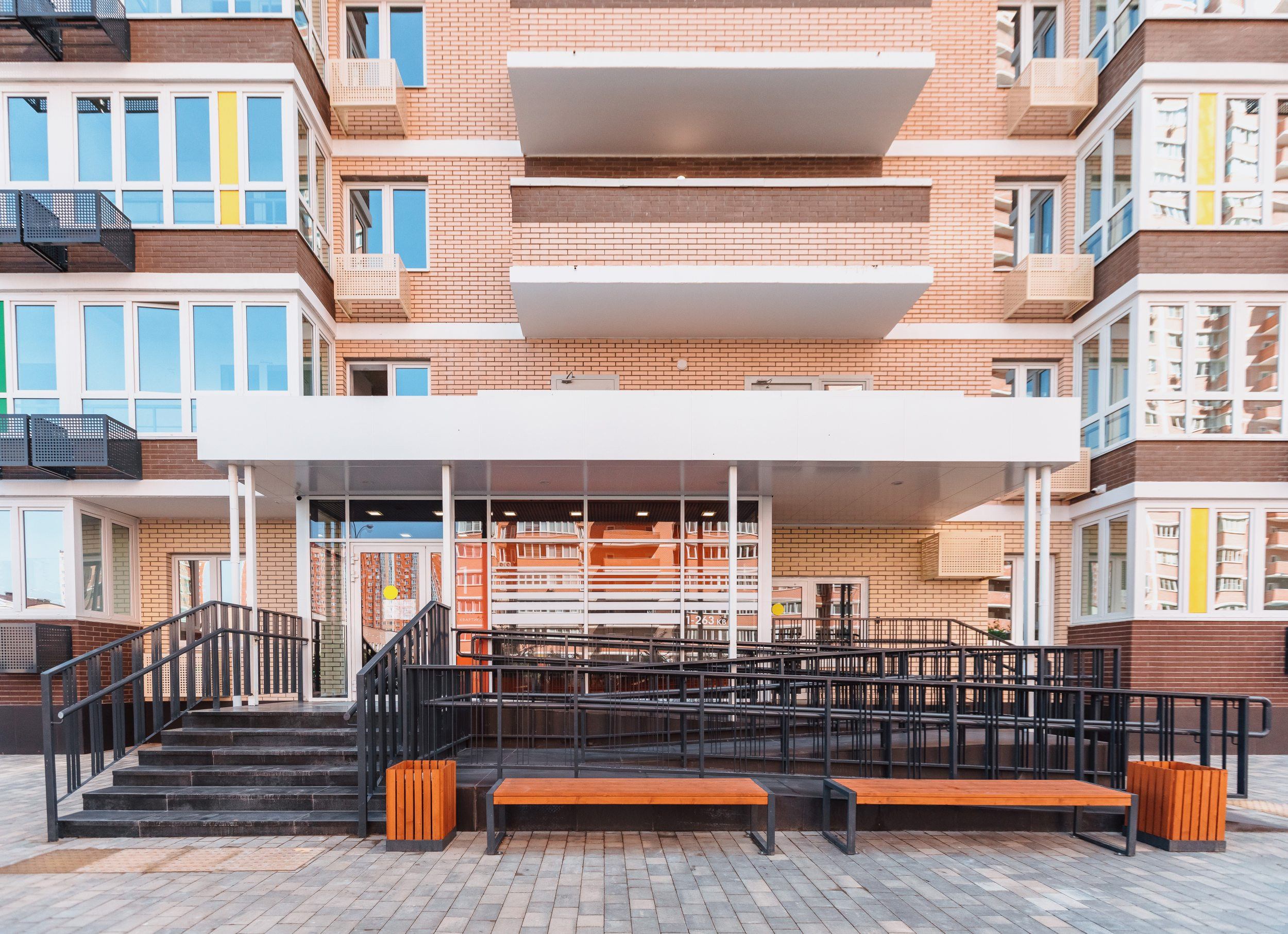 ЖК Абрикосово | Подъезд, холл, этаж здания | ТОЧНО. Фотограф Марина Верятинская | Краснодар