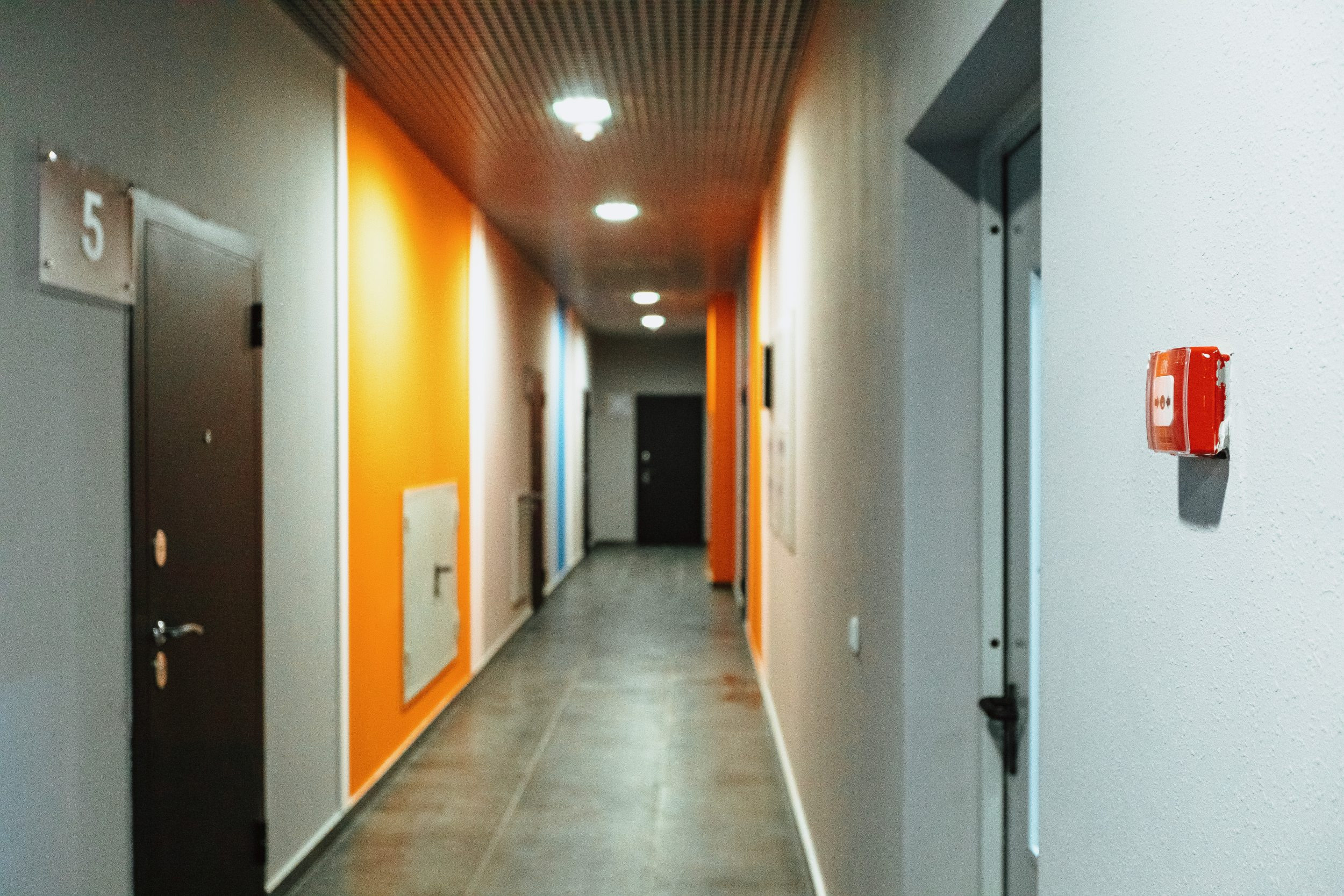 ЖК Абрикосово | Подъезд, холл, этаж здания | ТОЧНО. Фотограф Марина Верятинская | Краснодар