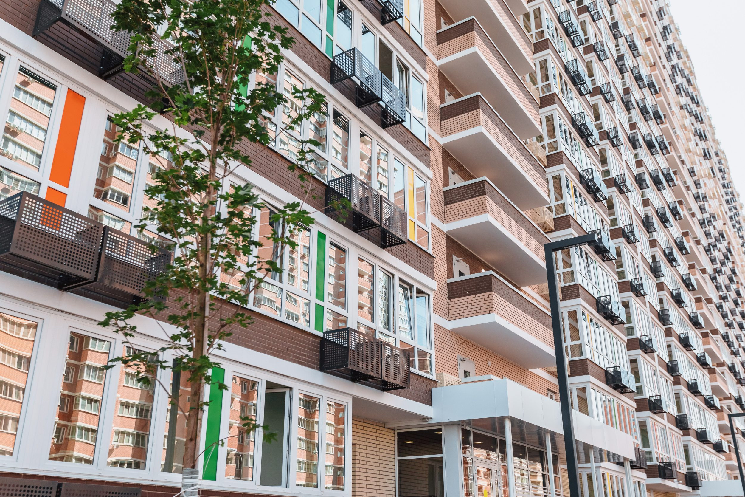 ЖК Абрикосово | Подъезд, холл, этаж здания | ТОЧНО. Фотограф Марина Верятинская | Краснодар