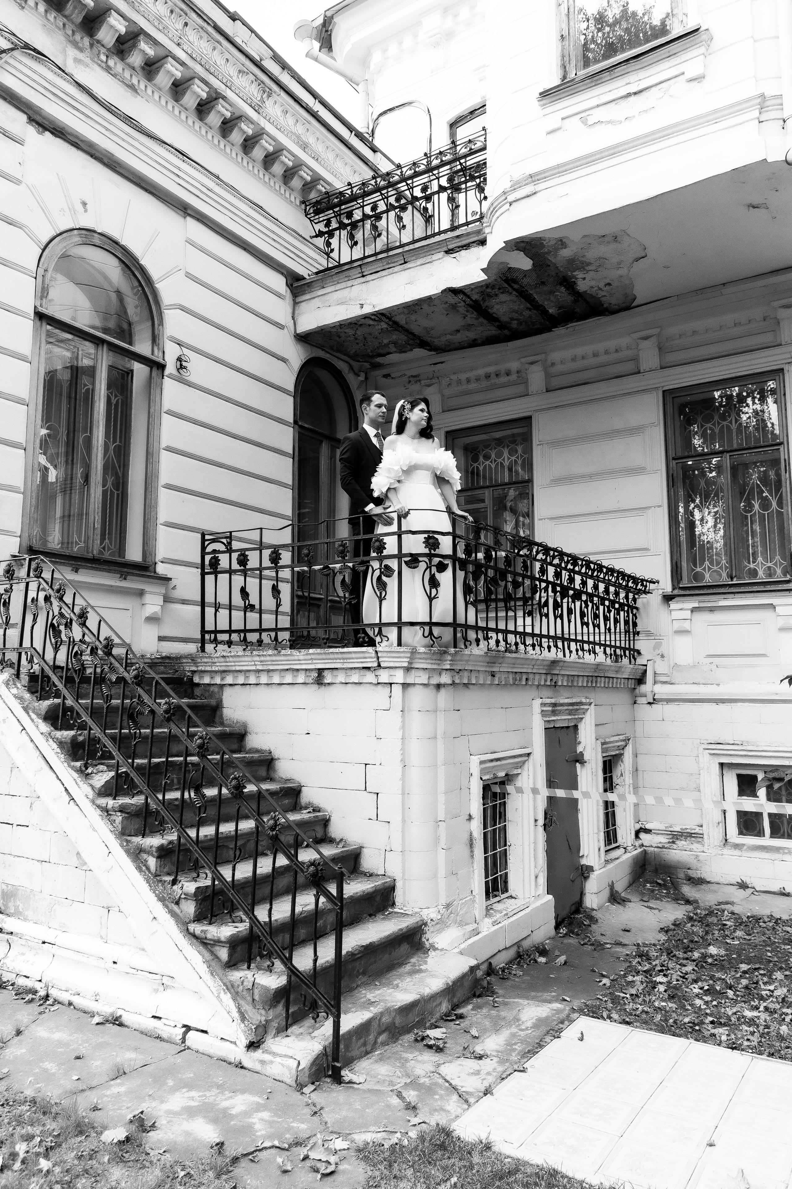 старинное здание для свадебной съемки 