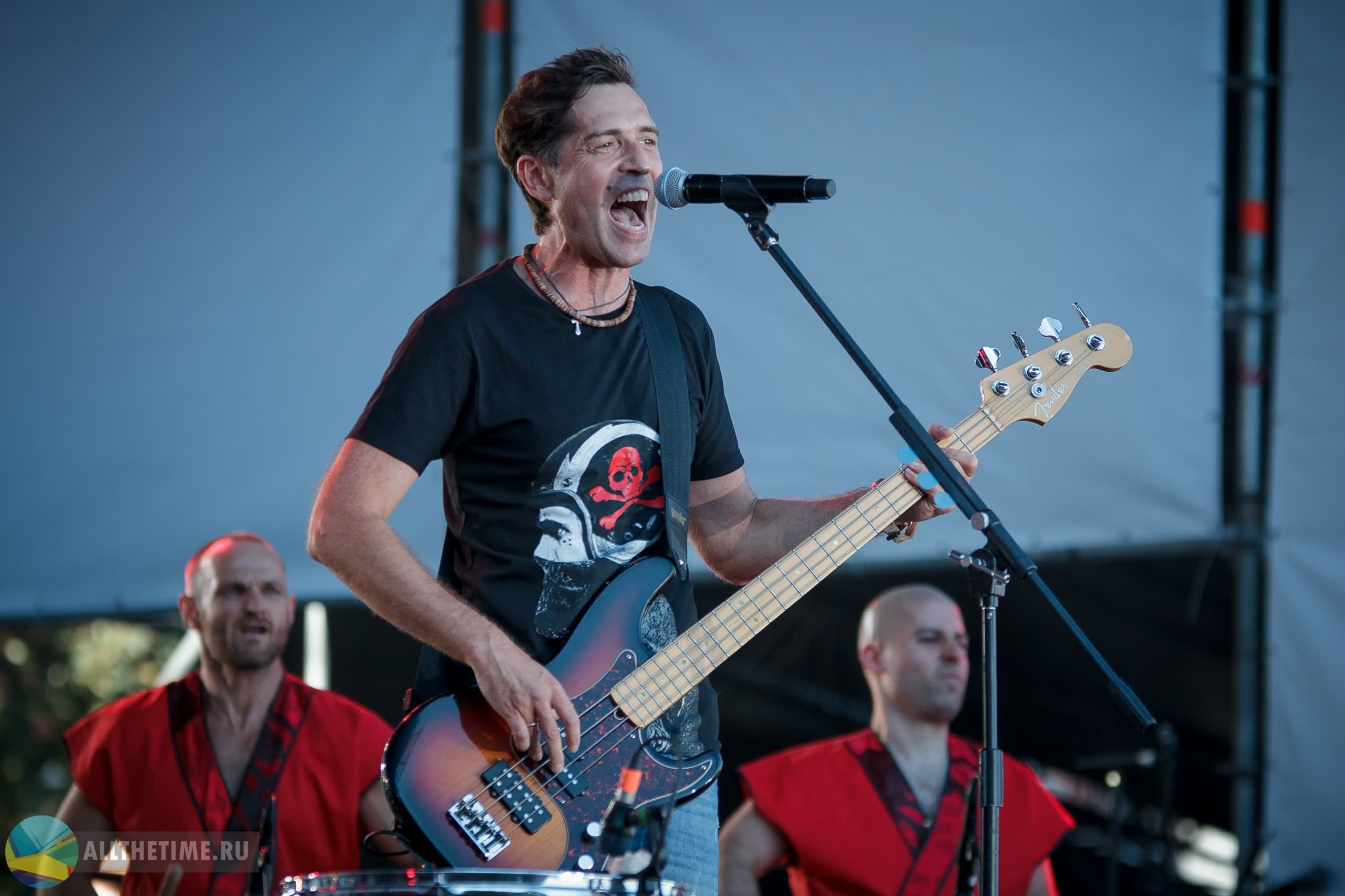 НАШИ В ГОРОДЕ. Магия музыки в кадре: Концертная Фотография