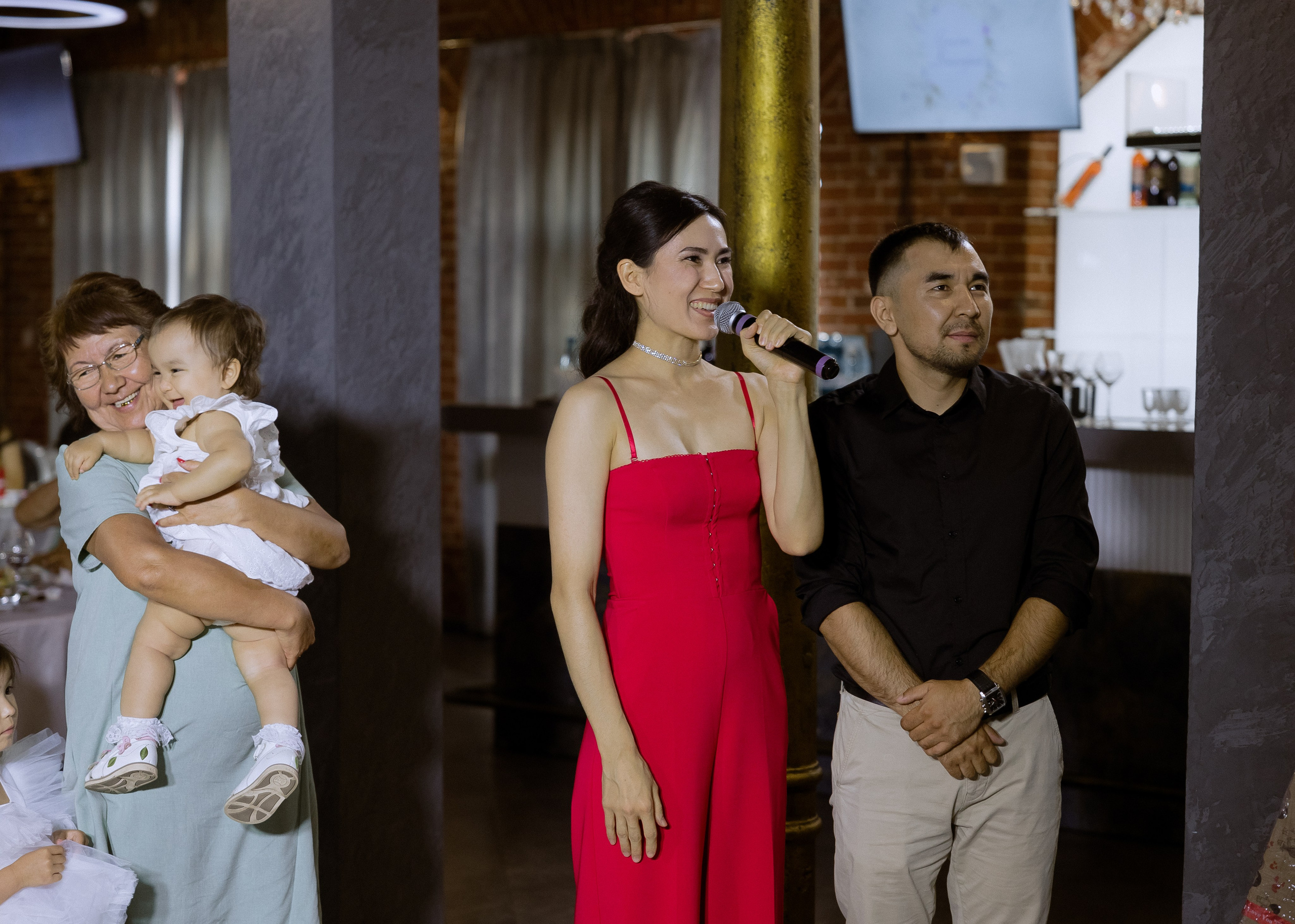 Дмитрий и Алита. Фотограф Эмиль Исякаев