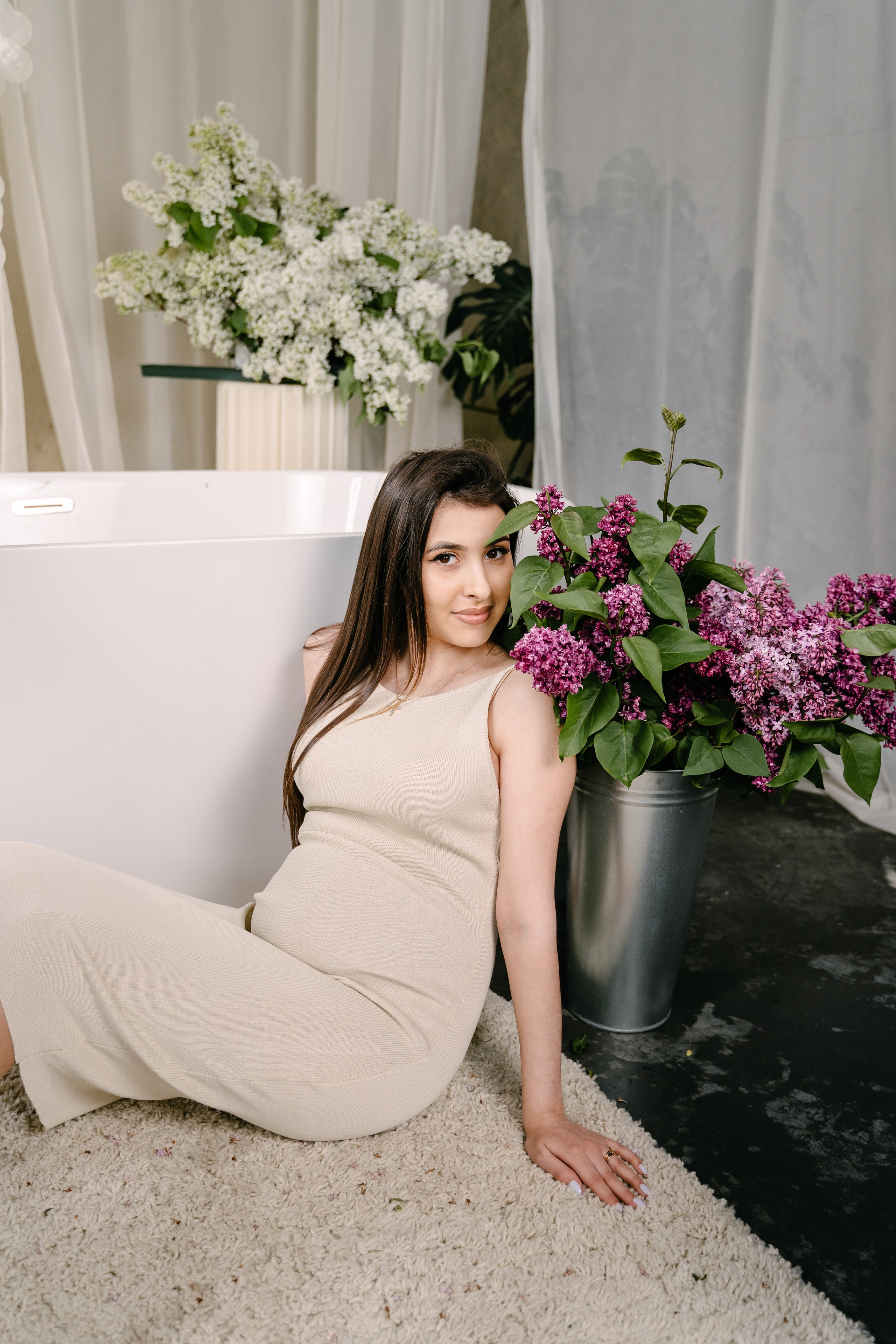 Диана в ожидании сирень. Свадебный фотограф Юлия Копылова