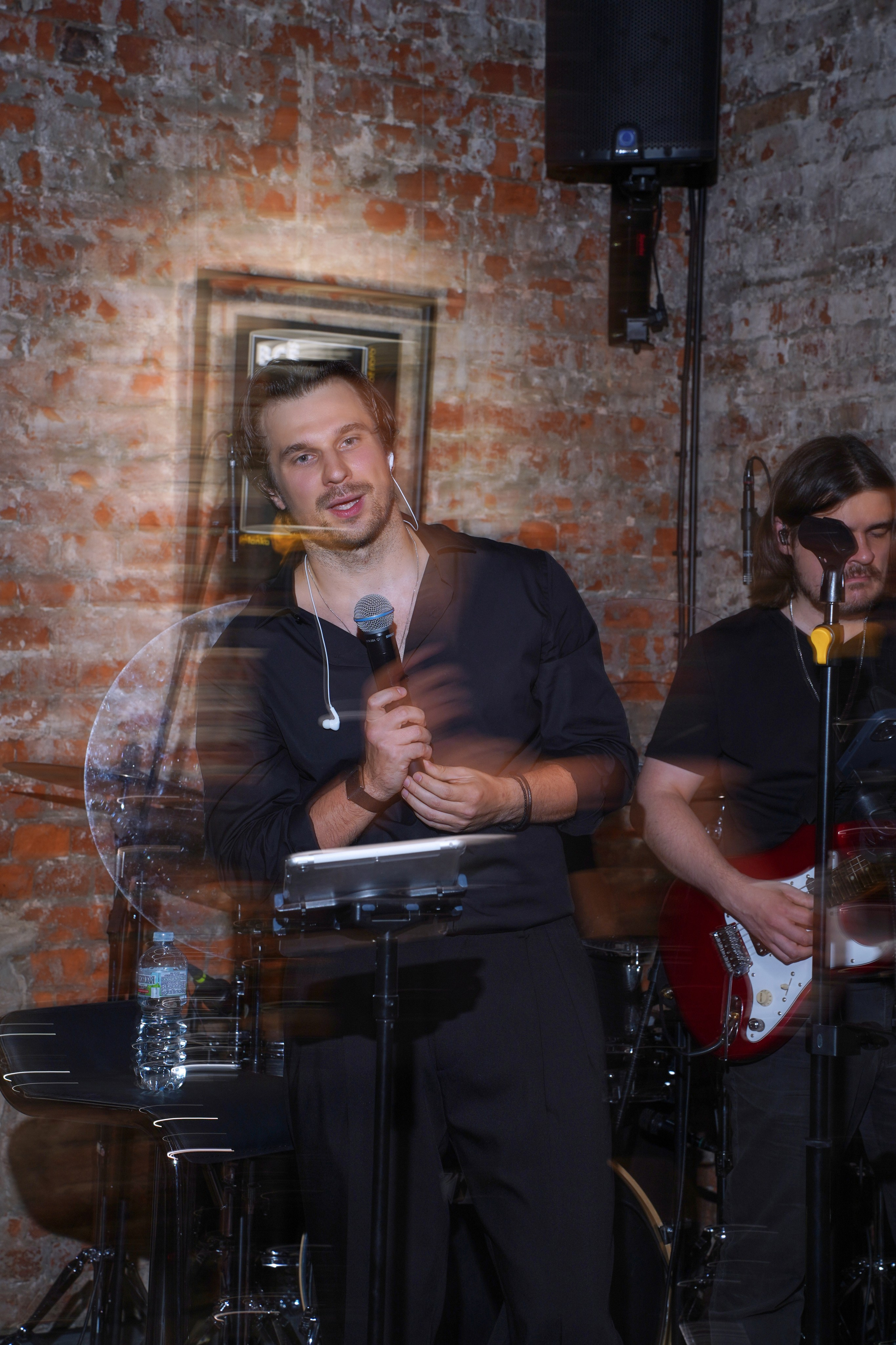 Концерт кавер группы. Фотограф