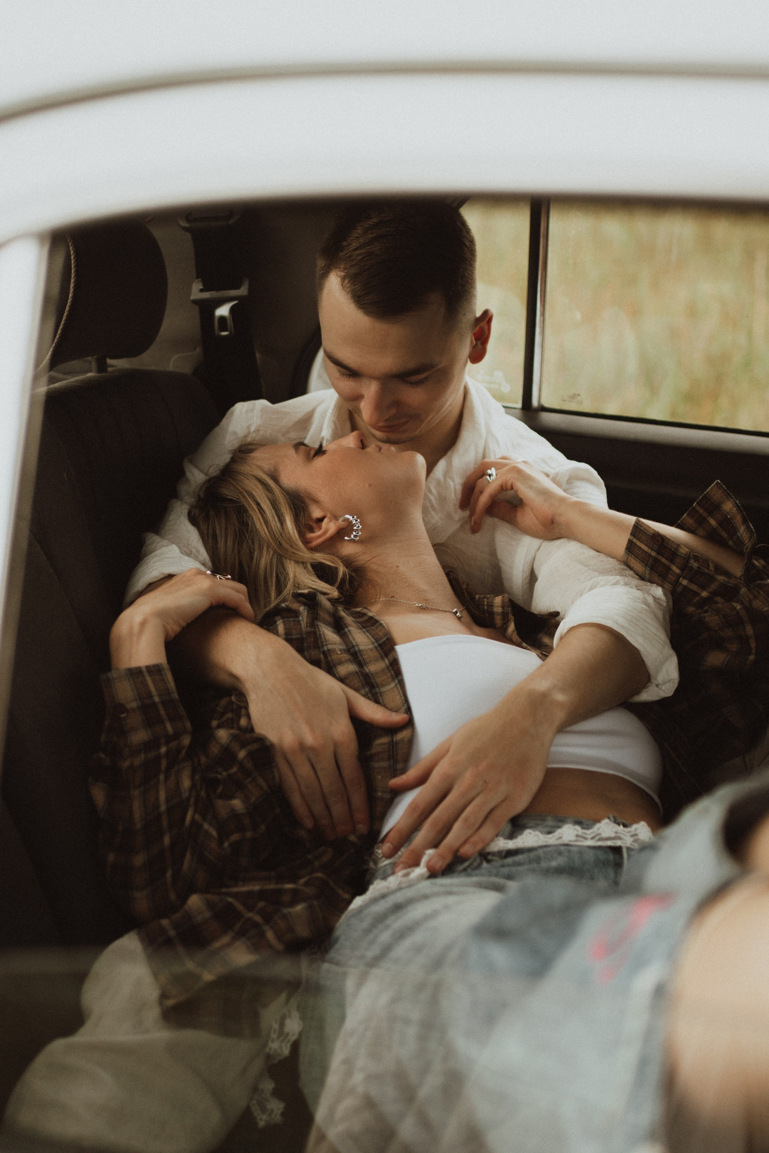 [… two lovers and volga]. Фотограф в Архангельске