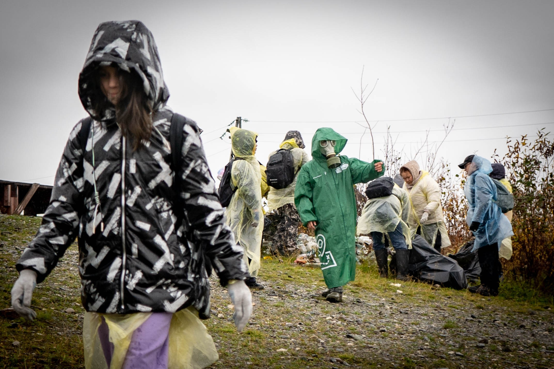 Уборка перрона п.Полярный, станция «110 км». Фотограф Екатерина Зорина