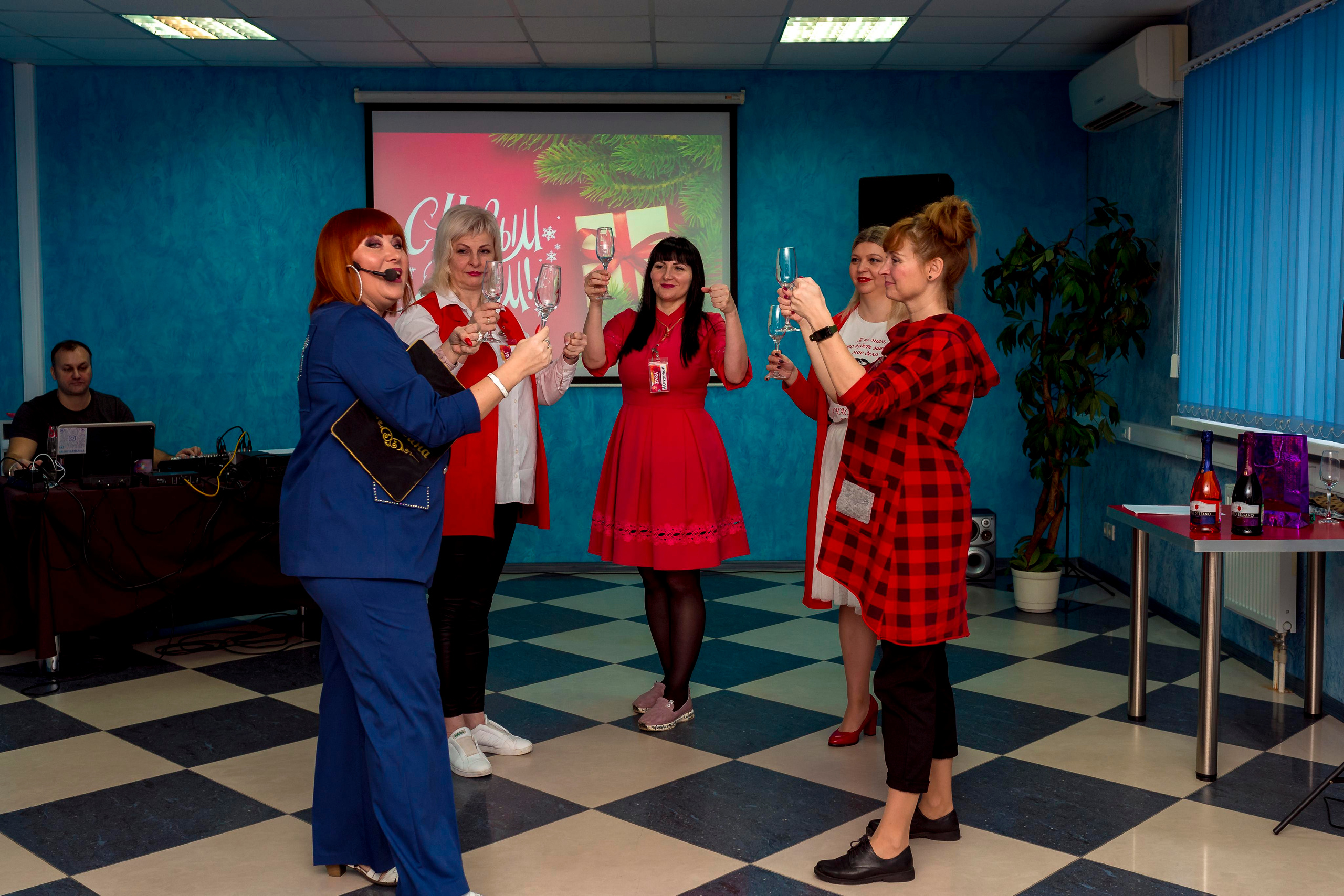 М. К. Марины Ананьиной " ЖАРА» для ведущих и шоуменов. Женский фотограф Крещение Венчание Москва Брянск