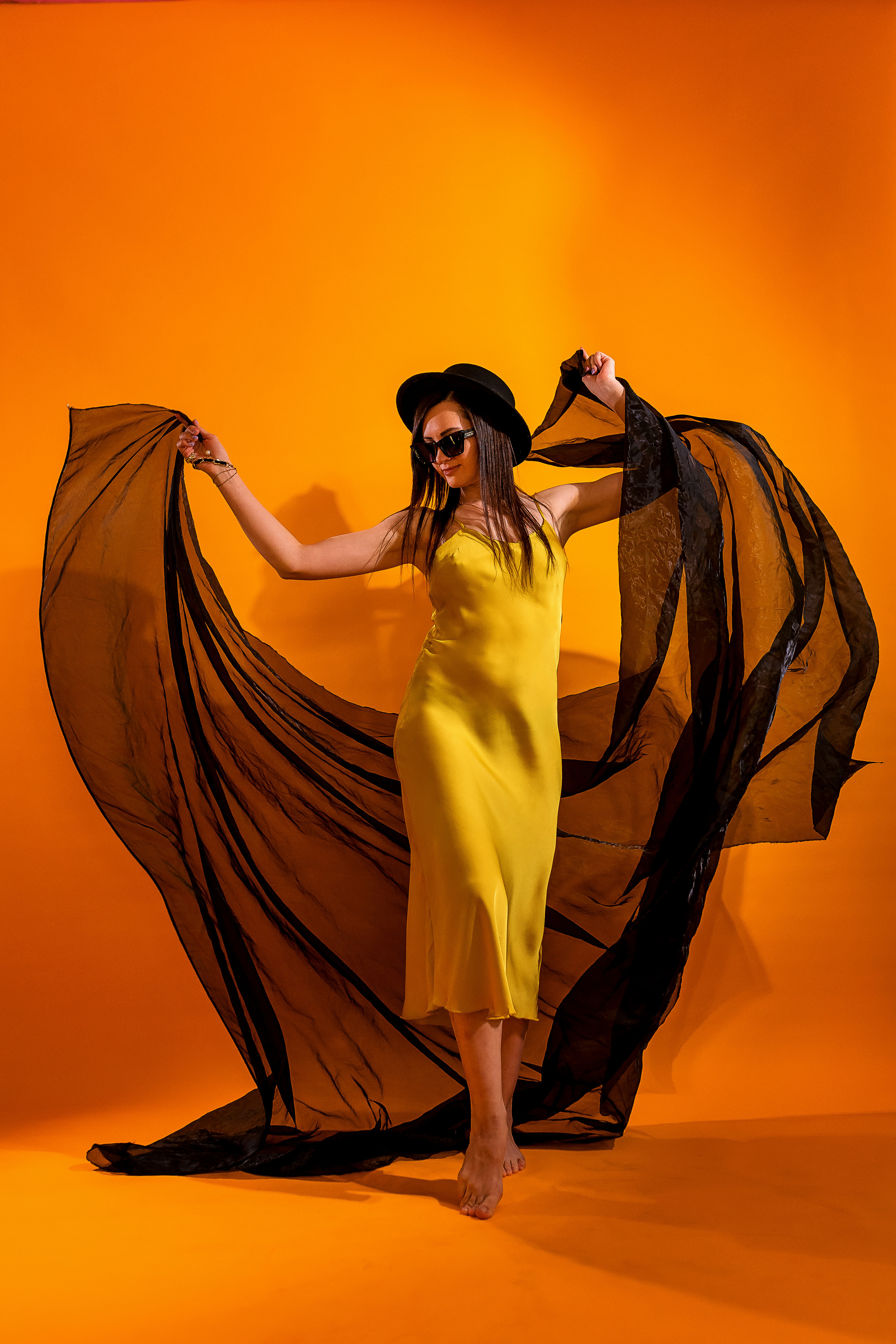 Фоновая с тканями. Женский фотограф Крещение Венчание Москва Брянск