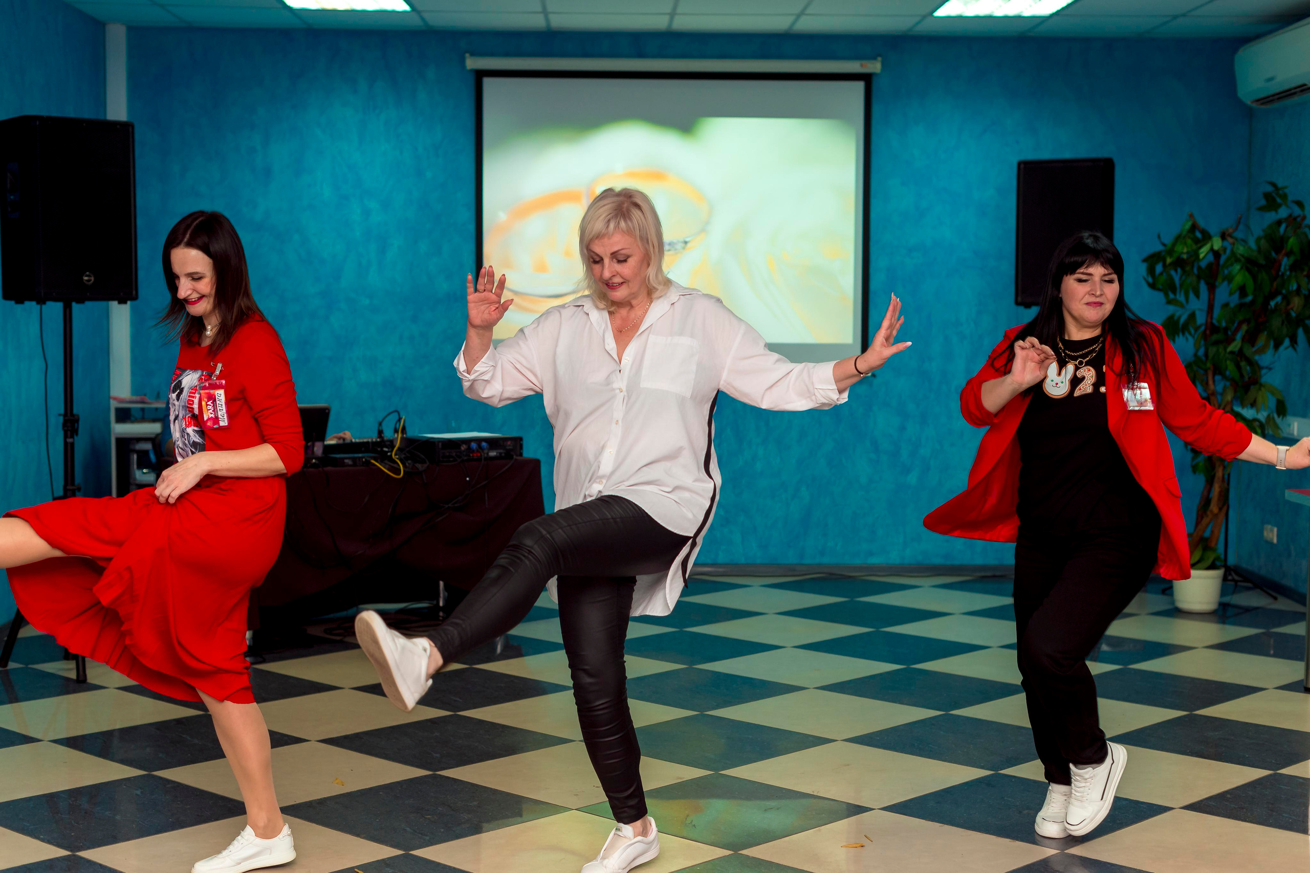 М. К. Марины Ананьиной " ЖАРА» для ведущих и шоуменов. Женский фотограф Крещение Венчание Москва Брянск