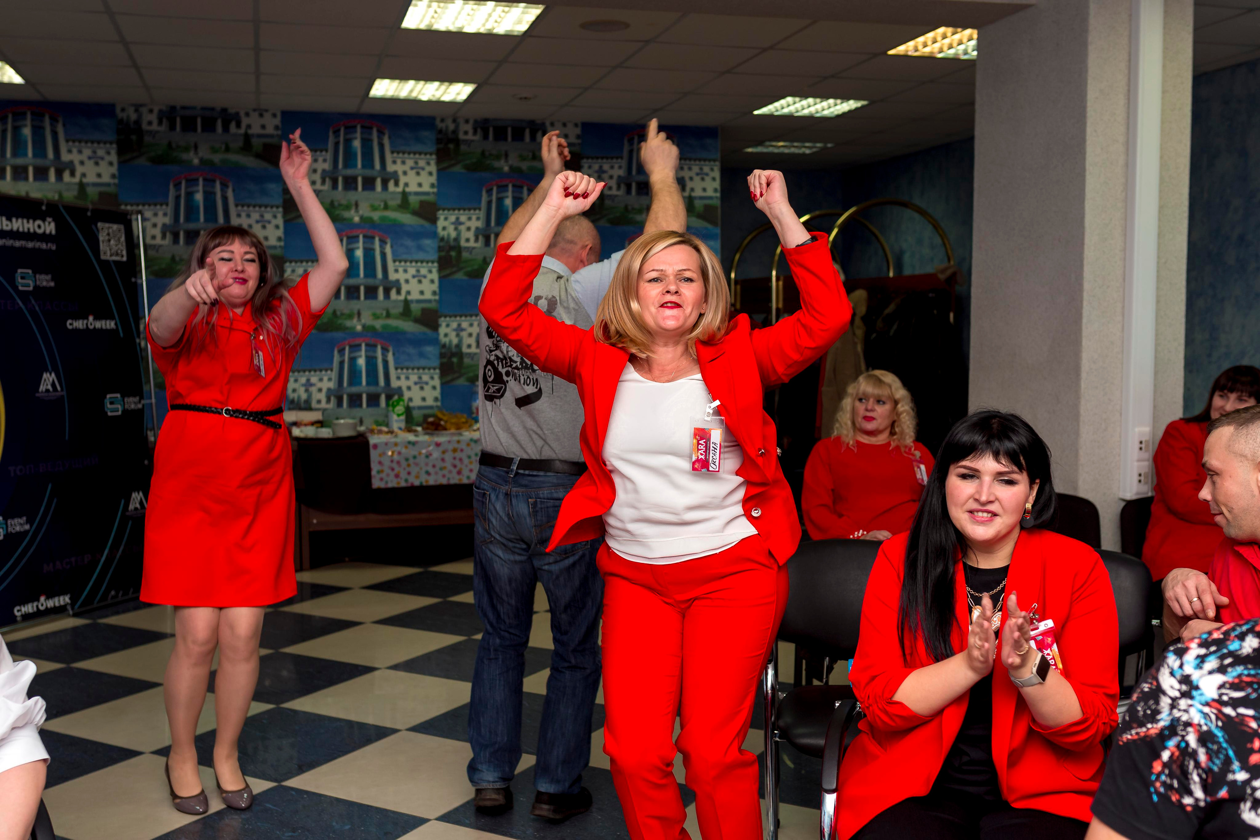 М. К. Марины Ананьиной " ЖАРА» для ведущих и шоуменов. Женский фотограф Крещение Венчание Москва Брянск