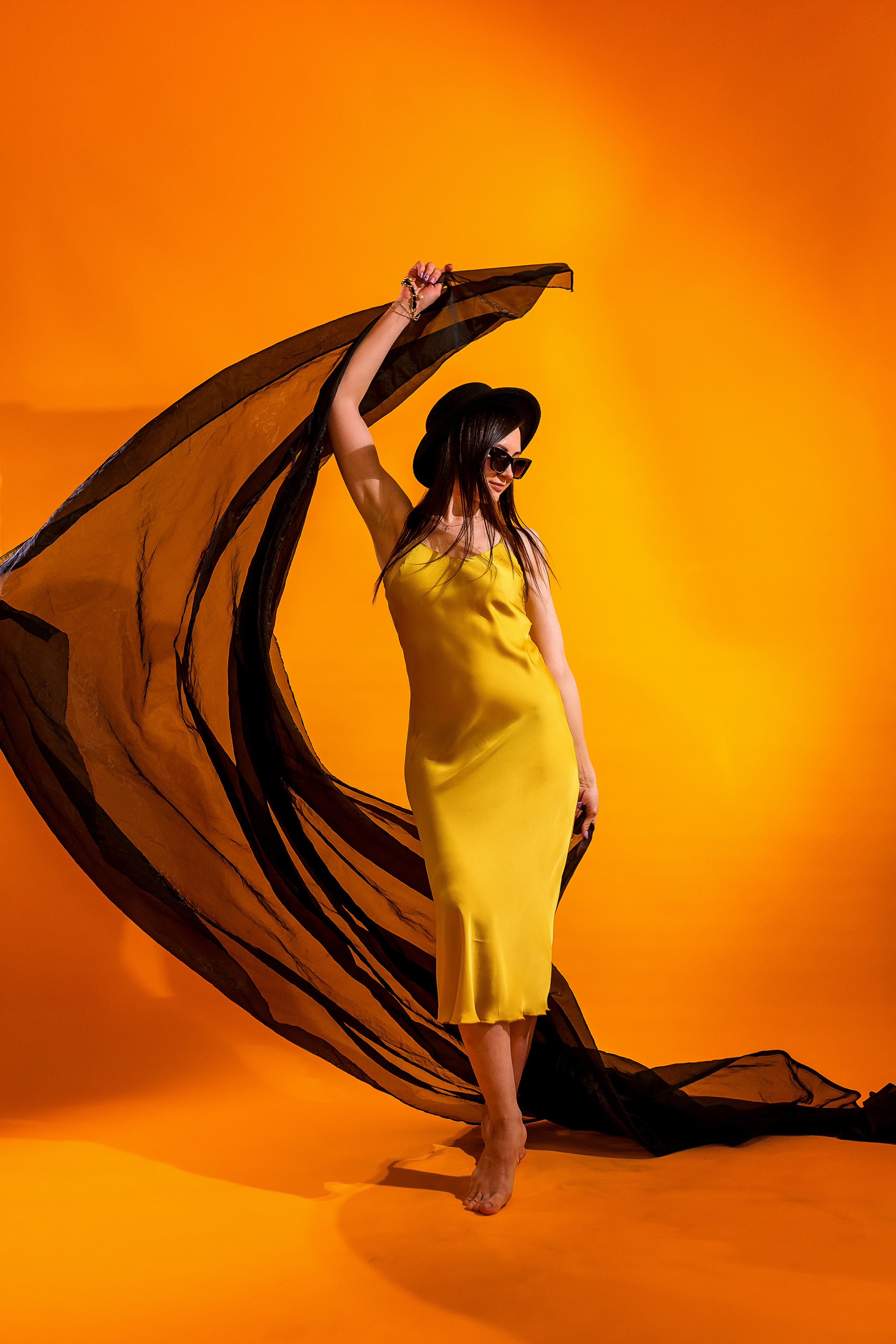 Фоновая с тканями. Женский фотограф Крещение Венчание Москва Брянск