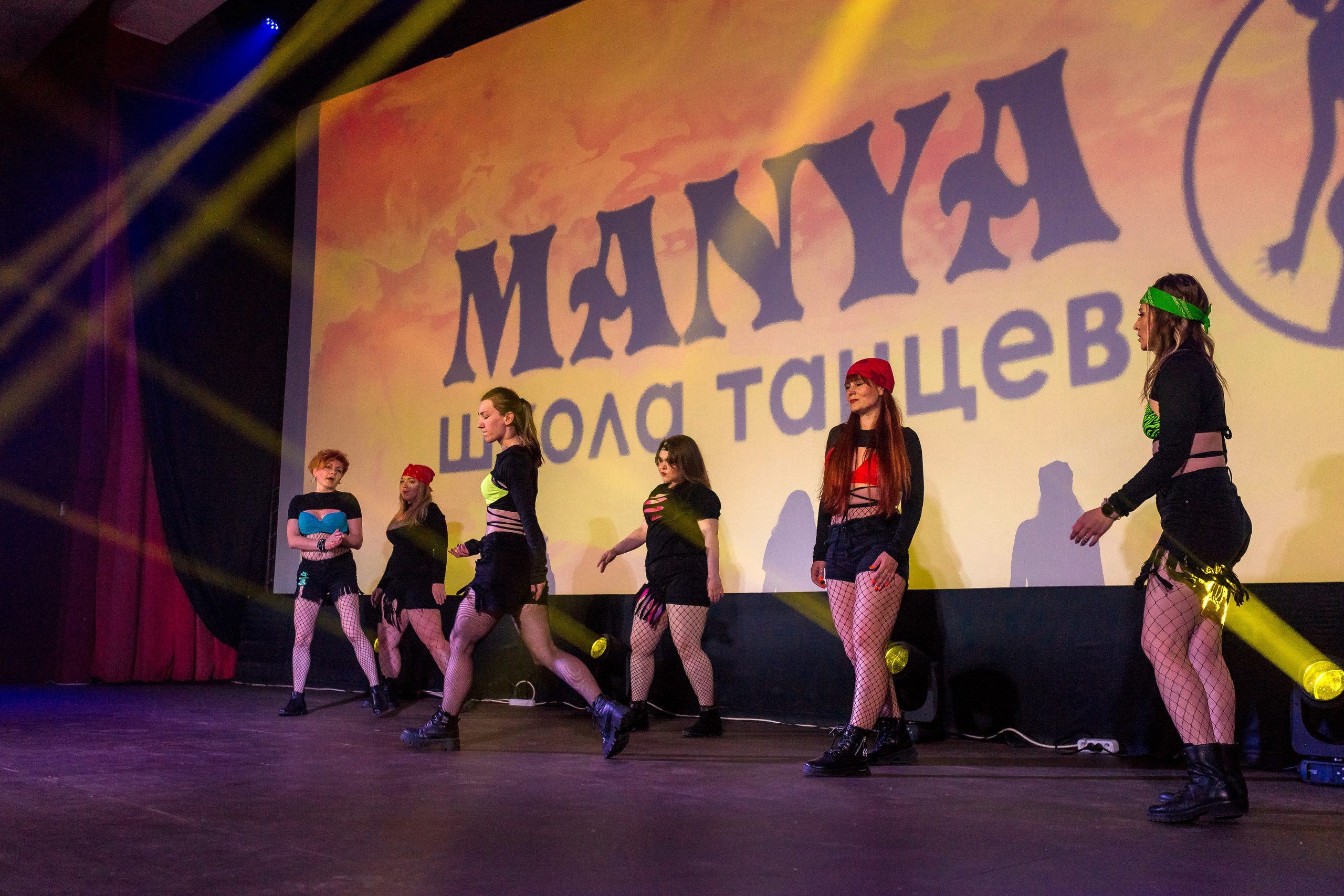 Отчётный концерт школа танцев МАНЯ. Женский фотограф Крещение Венчание Москва Брянск