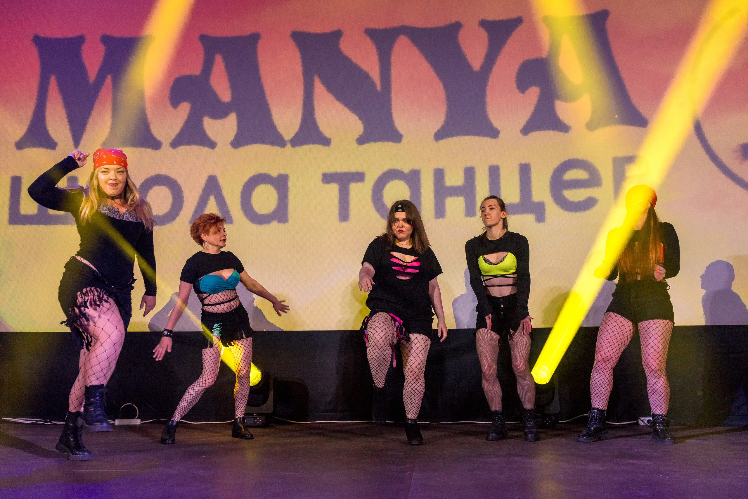 Отчётный концерт школа танцев МАНЯ. Женский фотограф Крещение Венчание Москва Брянск