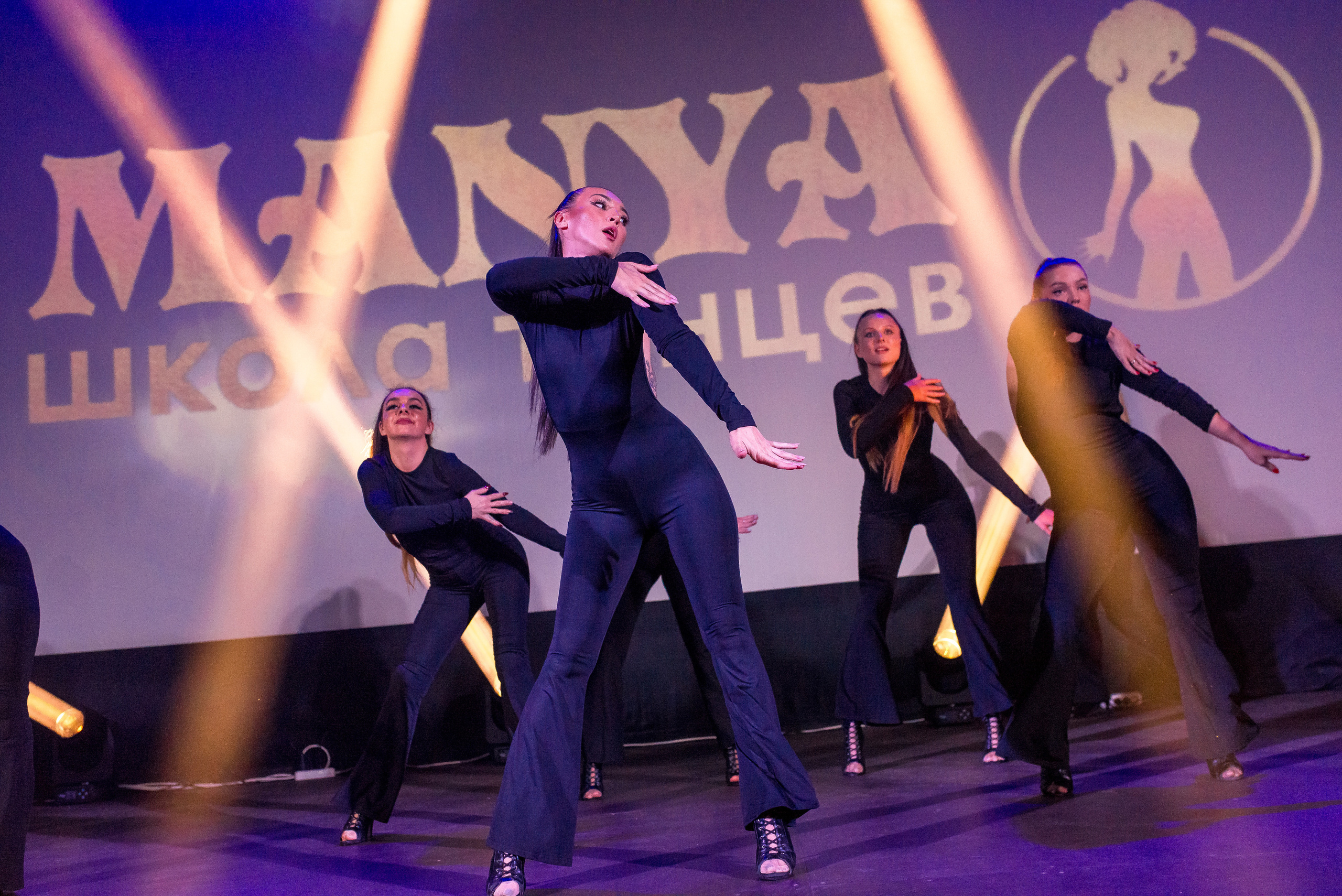 Отчётный концерт школа танцев МАНЯ. Женский фотограф Крещение Венчание Москва Брянск