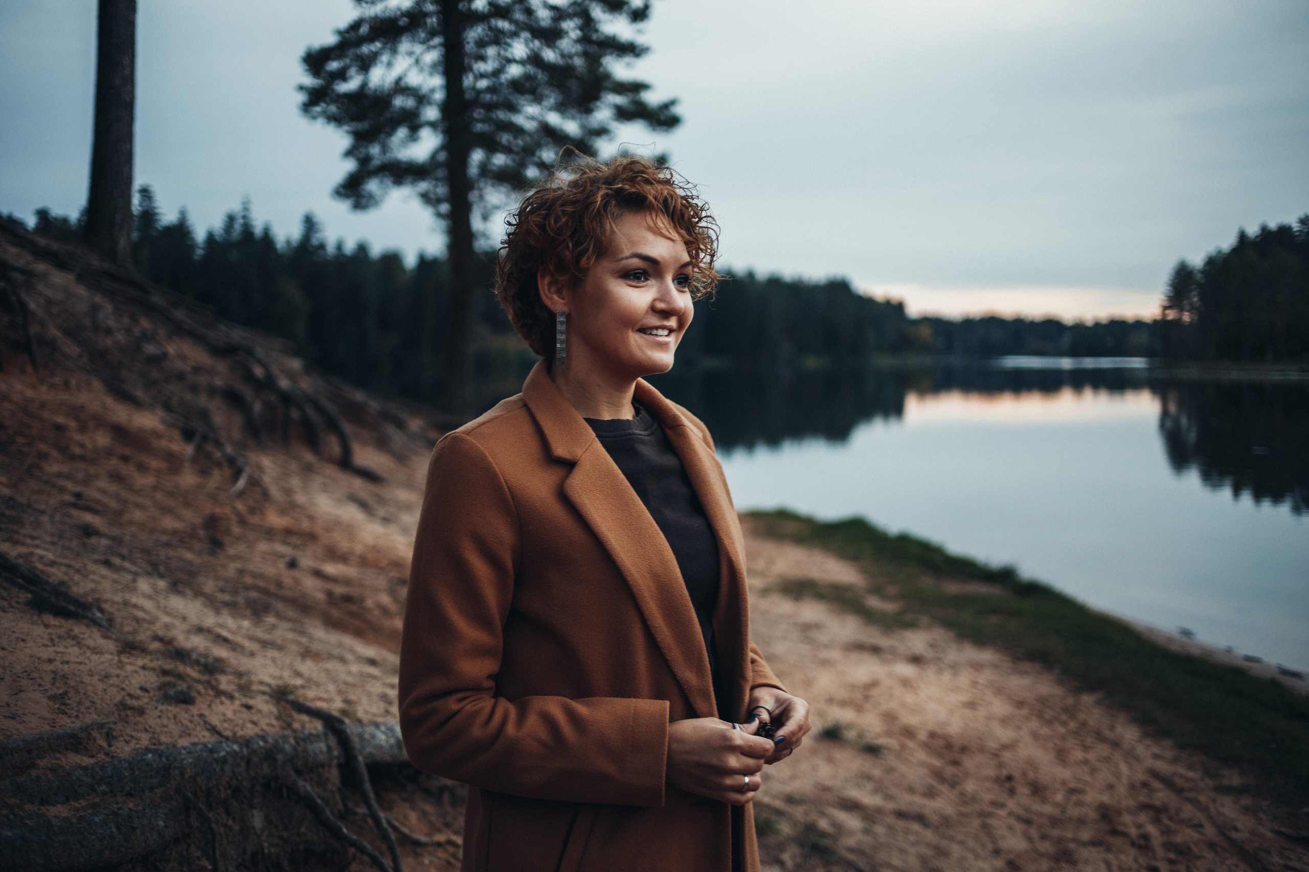 И слышатся шаги ходульных сосен. Фотограф в Санкт-Петербурге Вера Сивенкова