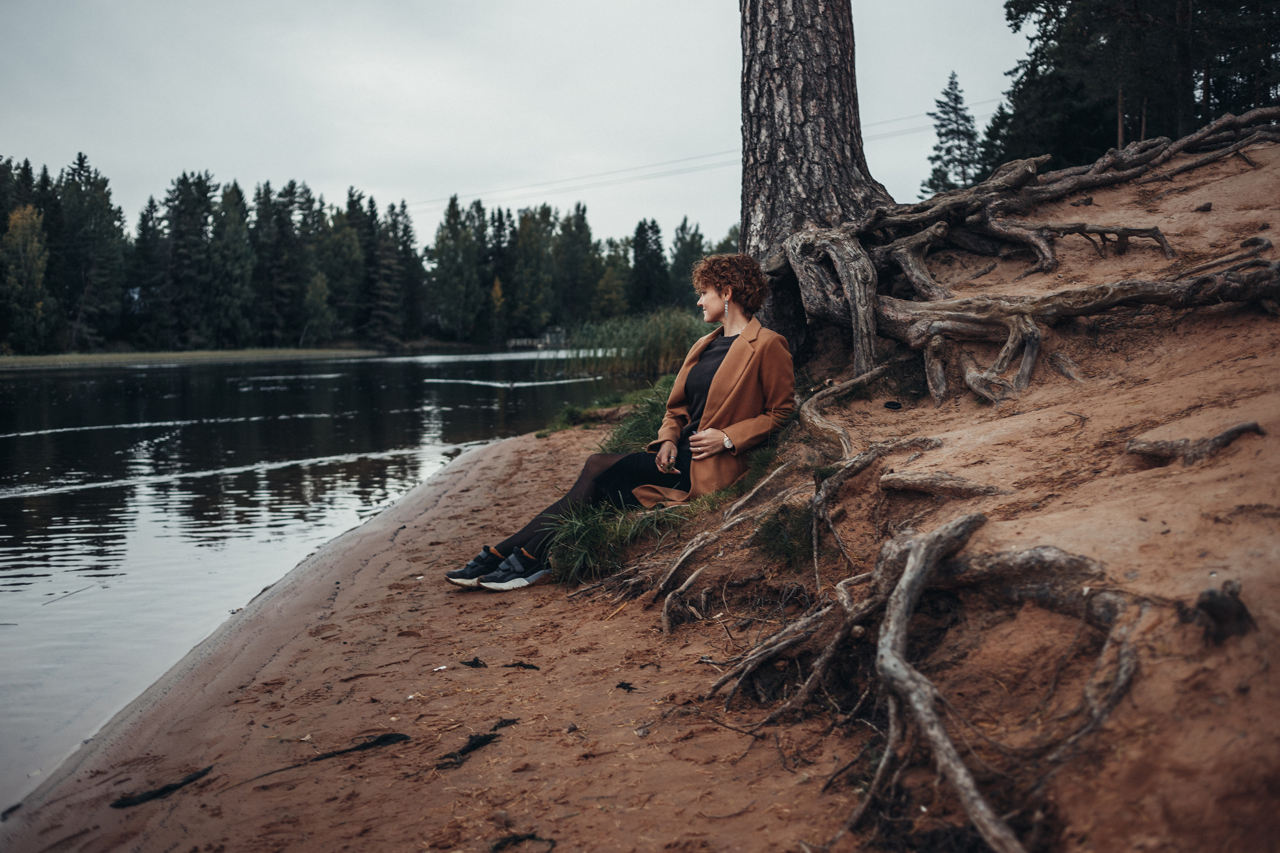 И слышатся шаги ходульных сосен. Фотограф в Санкт-Петербурге Вера Сивенкова