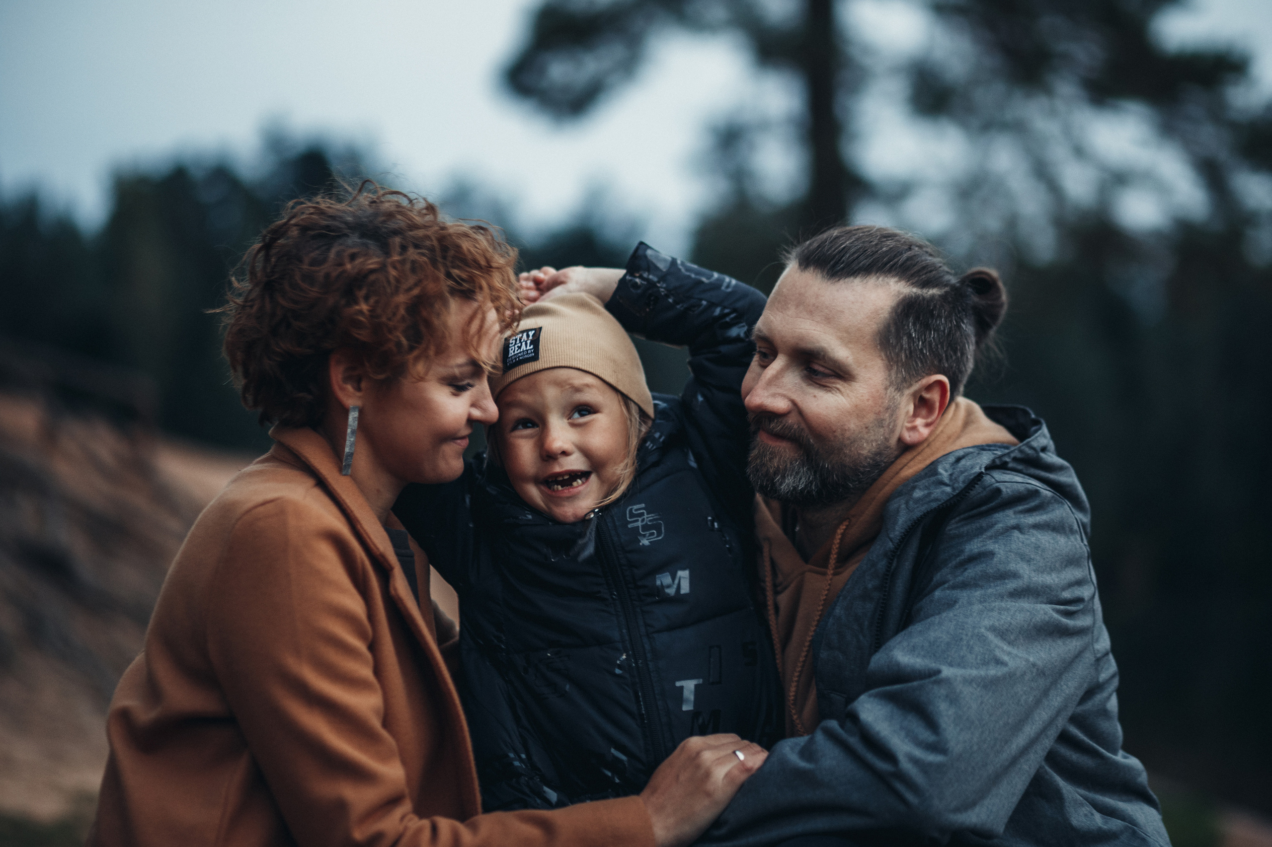 И слышатся шаги ходульных сосен. Фотограф в Санкт-Петербурге Вера Сивенкова