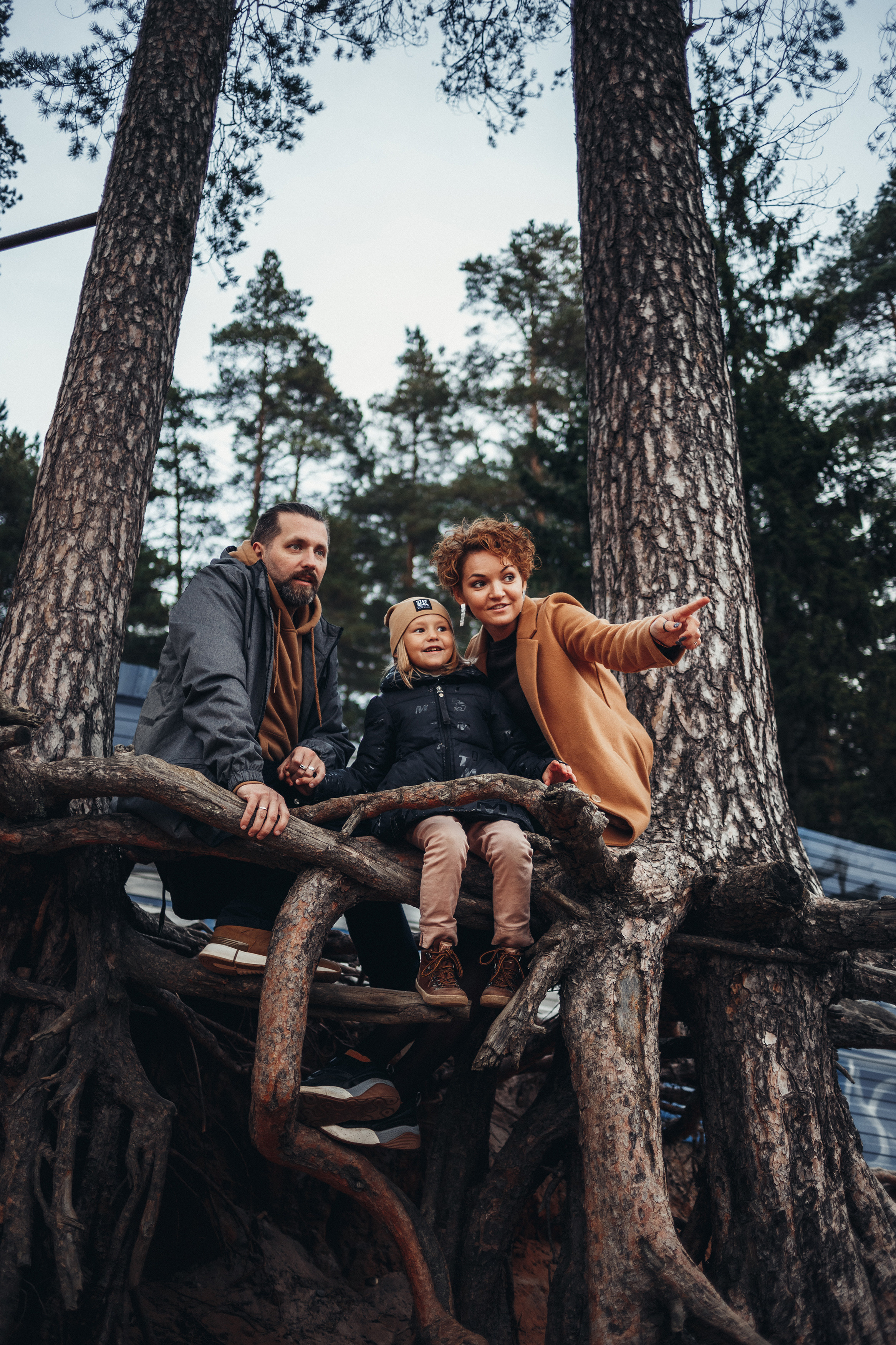 И слышатся шаги ходульных сосен. Фотограф в Санкт-Петербурге Вера Сивенкова