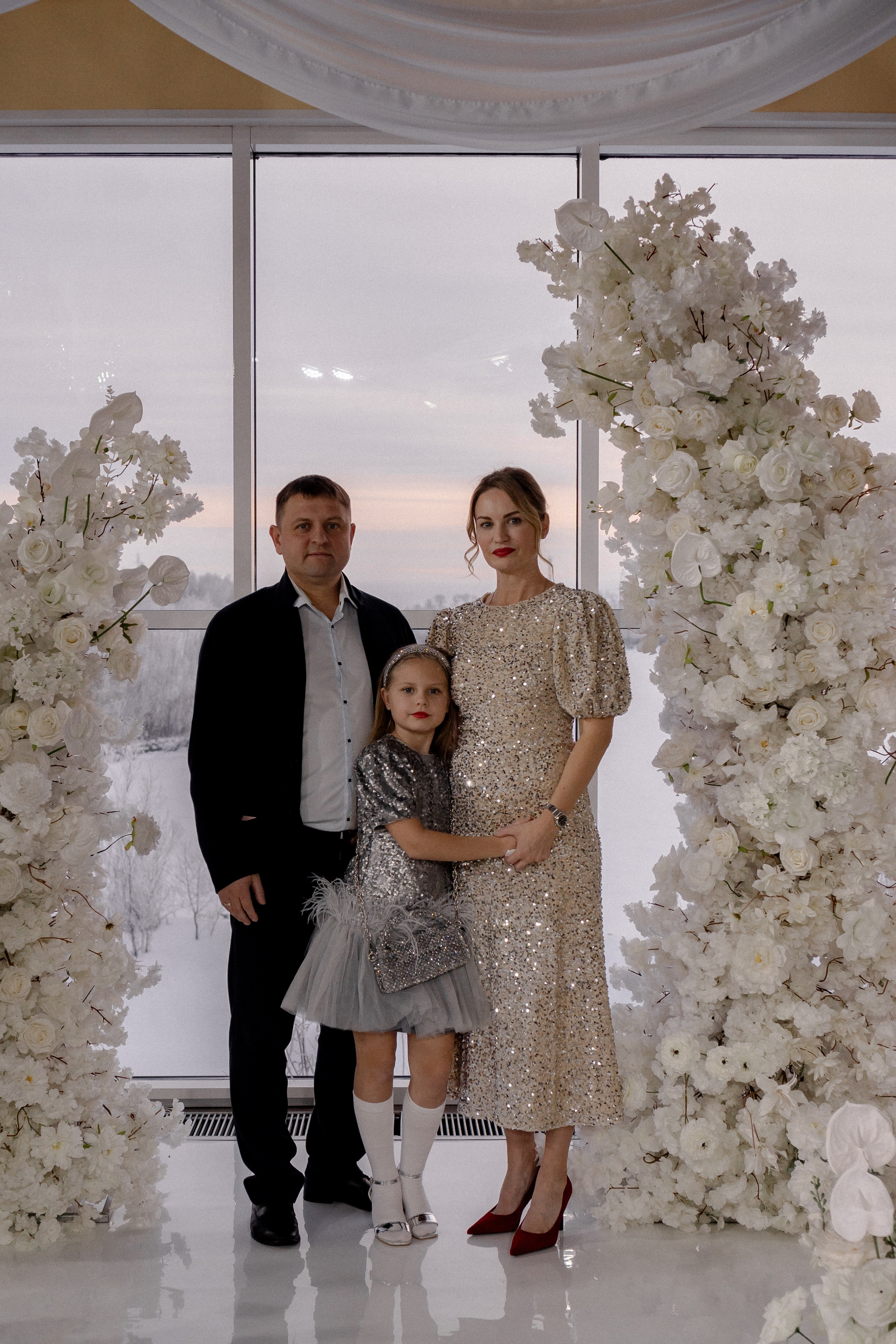 СВАДЕБНАЯ СЬЕМКА СБОРОВ В ОТЕЛЕ И ВЫЕЗД НА ЦЕРЕМОНИЮ (СНЯТО В СИБИРЕ В НИЖНЕВАРТОВСКЕ). Профессиональный фотограф, Санкт-Петербург — Виктория Богомолова