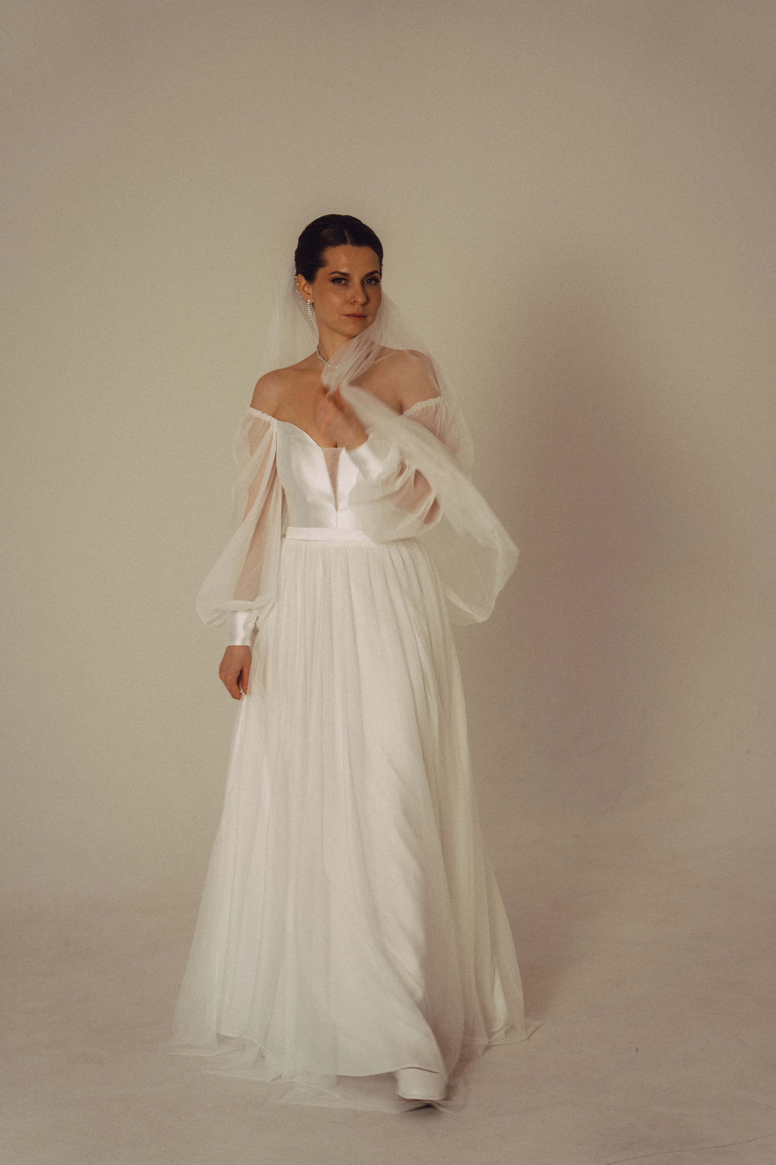 СВАДЕБНАЯ СЬЕМКА ВО ВТОРОМ ДВОРЦЕ (ДЕКАБРЬ) ТАКЖЕ СЬЕМКА В СТУДИИ НА ЧЕРНЫШЕВСКОЙ. Профессиональный фотограф, Санкт-Петербург — Виктория Богомолова