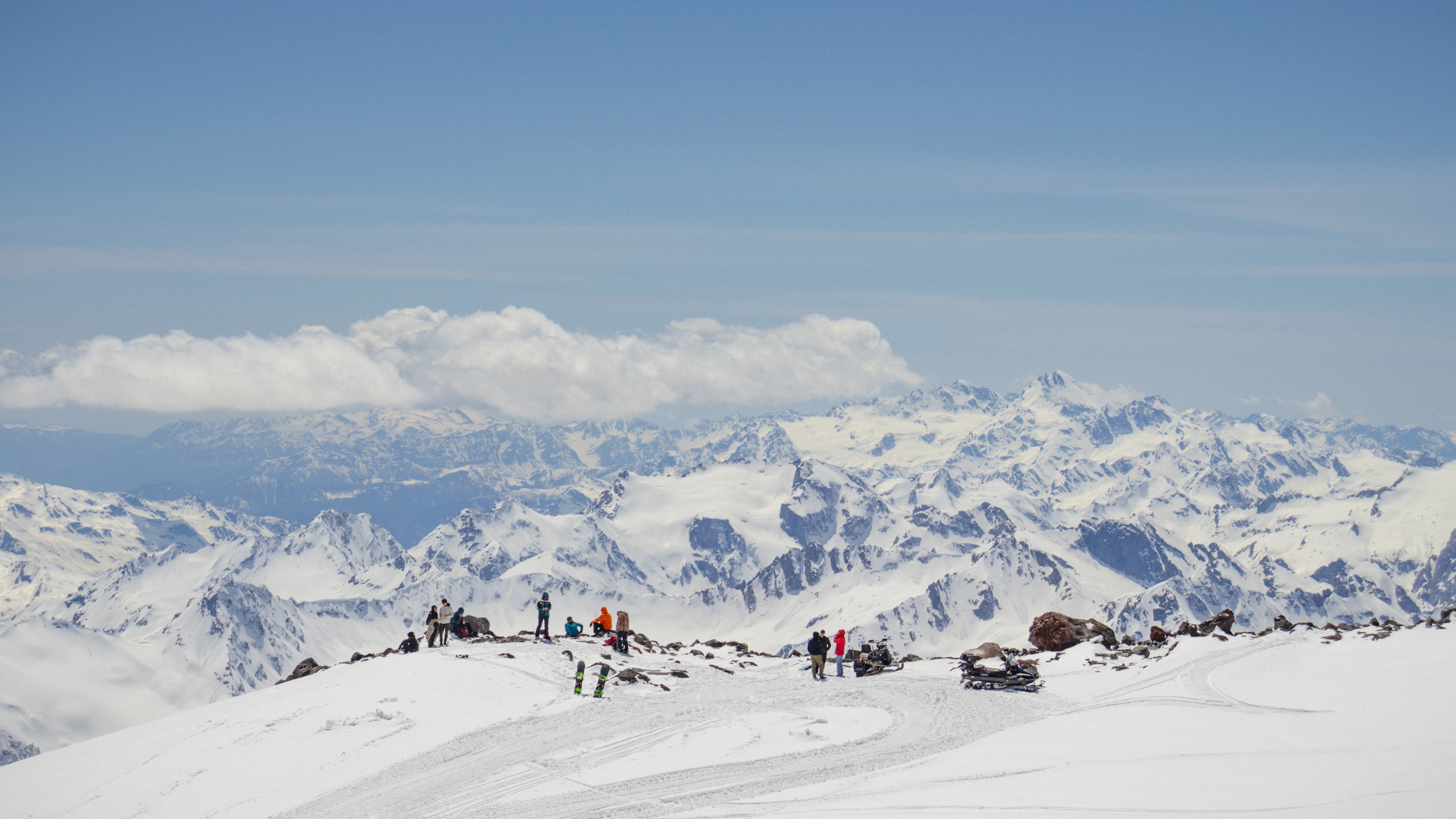 Скайранинг. Фотограф на трекинг и восхождение Эльбрус, Приэльбрусье. Елизавета Бобок
