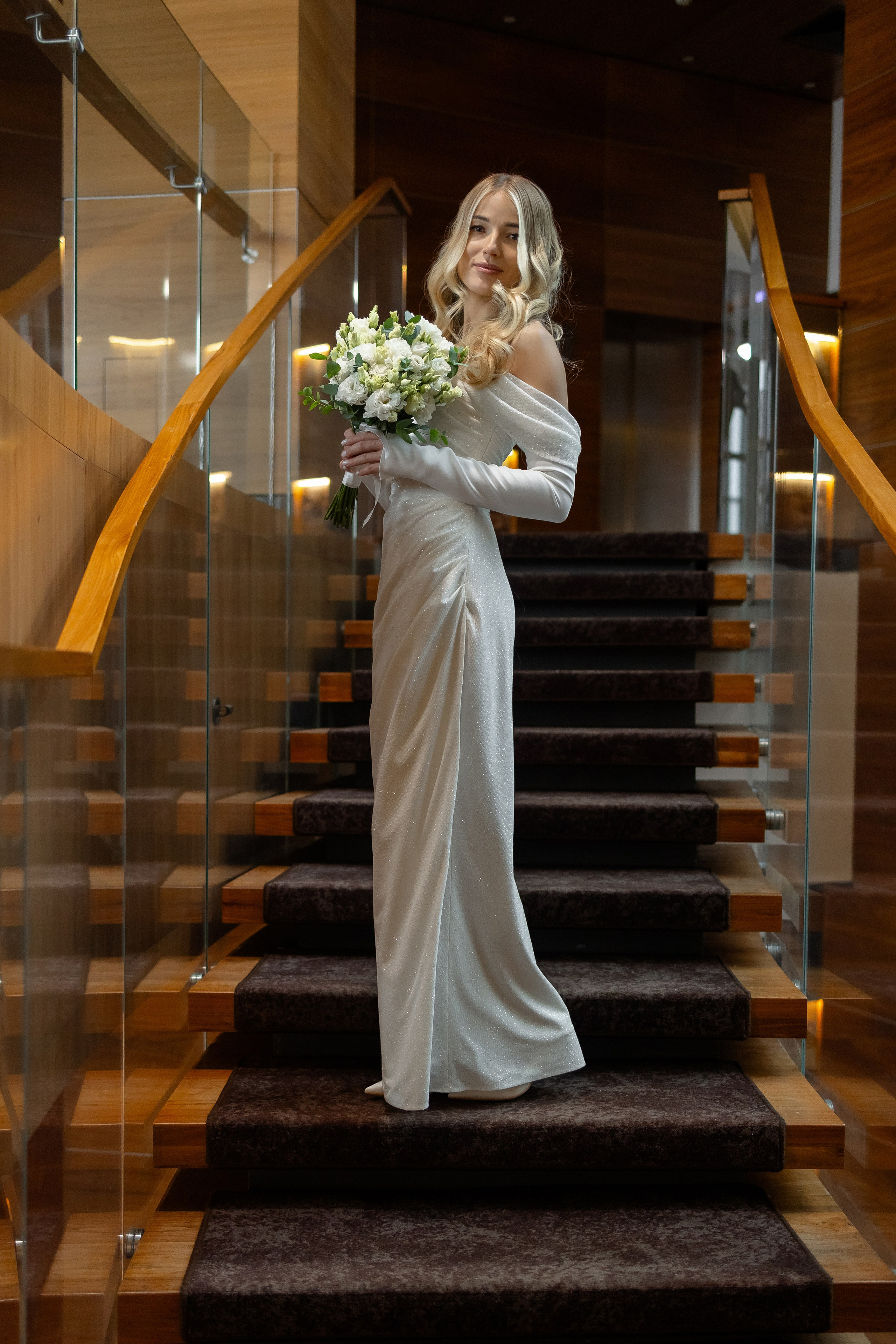 Свадебная фотосессия в отеле Марриот в Минске (Minsk Marriott Hotel). Свадебный фотограф в Минске/Беларуси Сергей Спиридонов