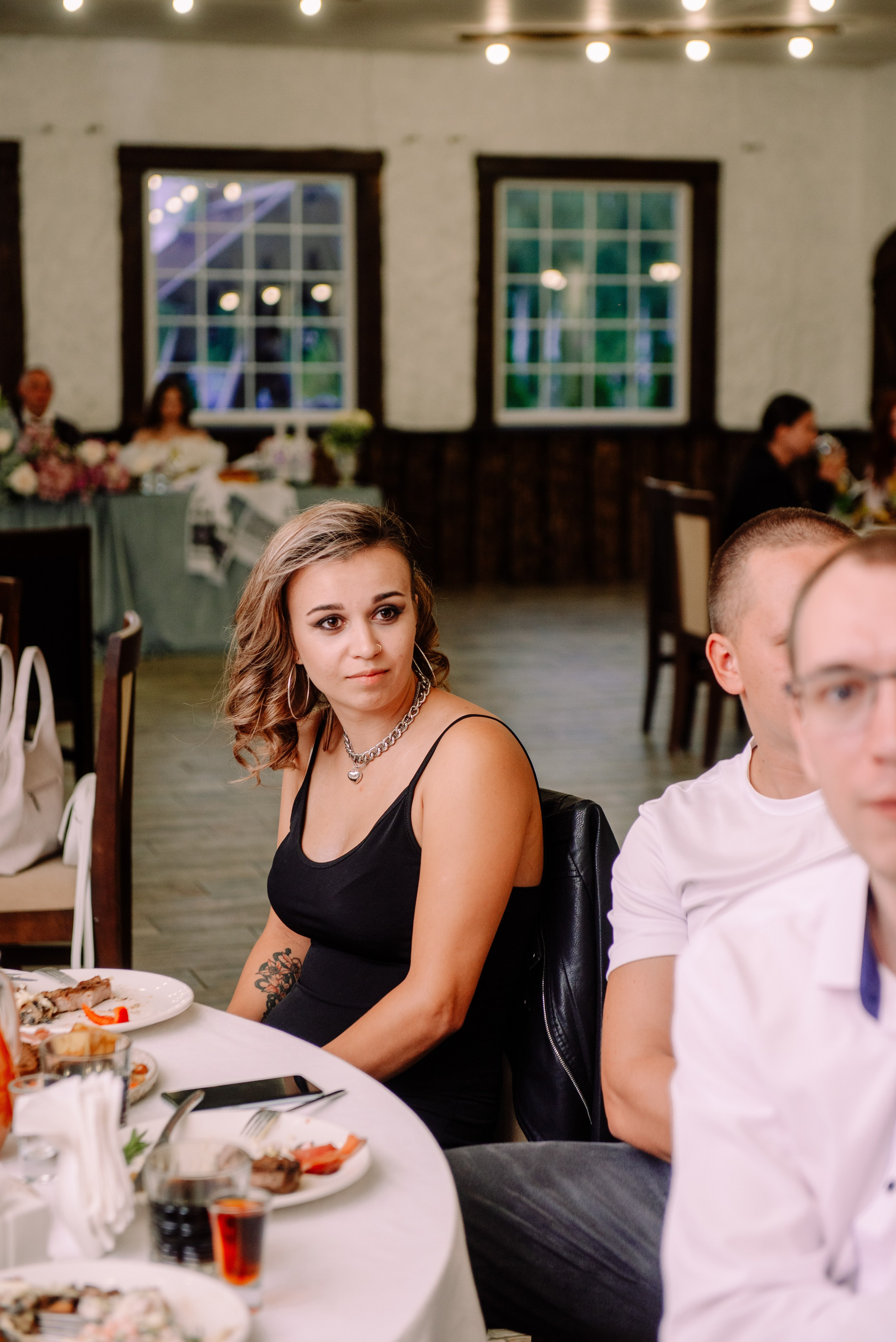 Юля и Саша — душевный банкет. Семейный и свадебный фотограф в Рязани Лиза Голованова