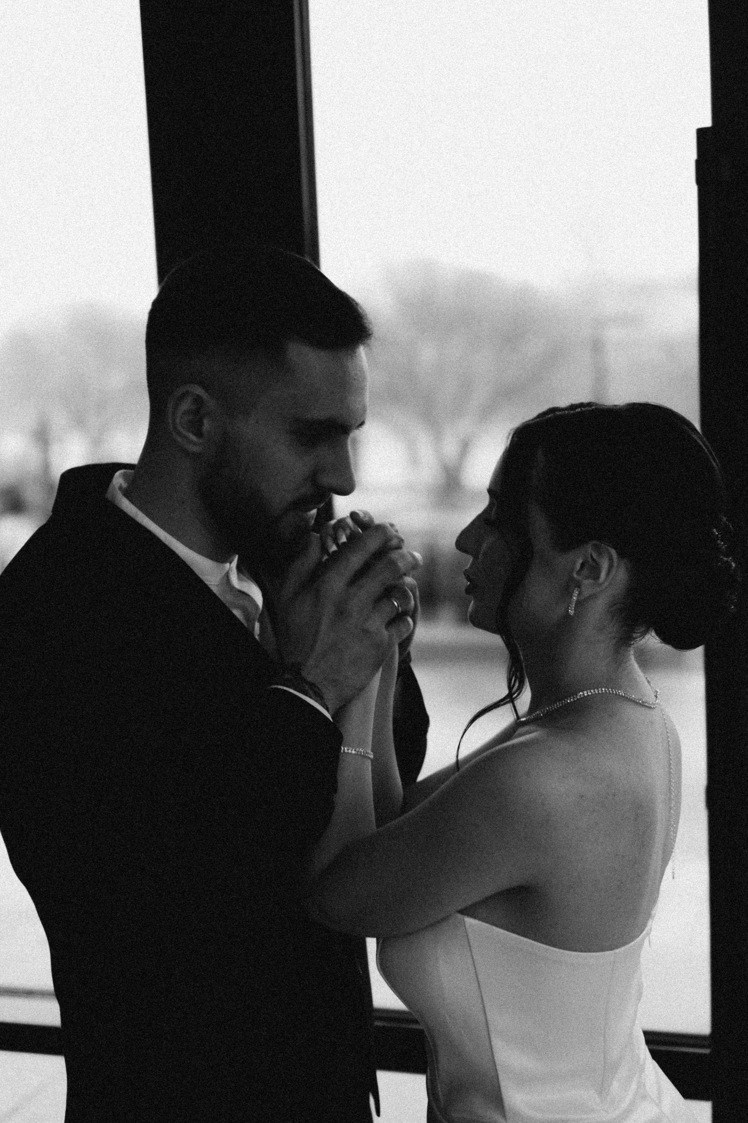 СВАДЕБНАЯ СЬЕМКА СБОРОВ ЖЕНИХА И НЕВЕСТЫ В ОТЕЛЕ И ТАКЖЕ ФОТОСЕССИИЯ В ОТЕЛЕЕ МЕГАПОЛИС БРЯНСК. Профессиональный фотограф, Санкт-Петербург — Виктория Богомолова