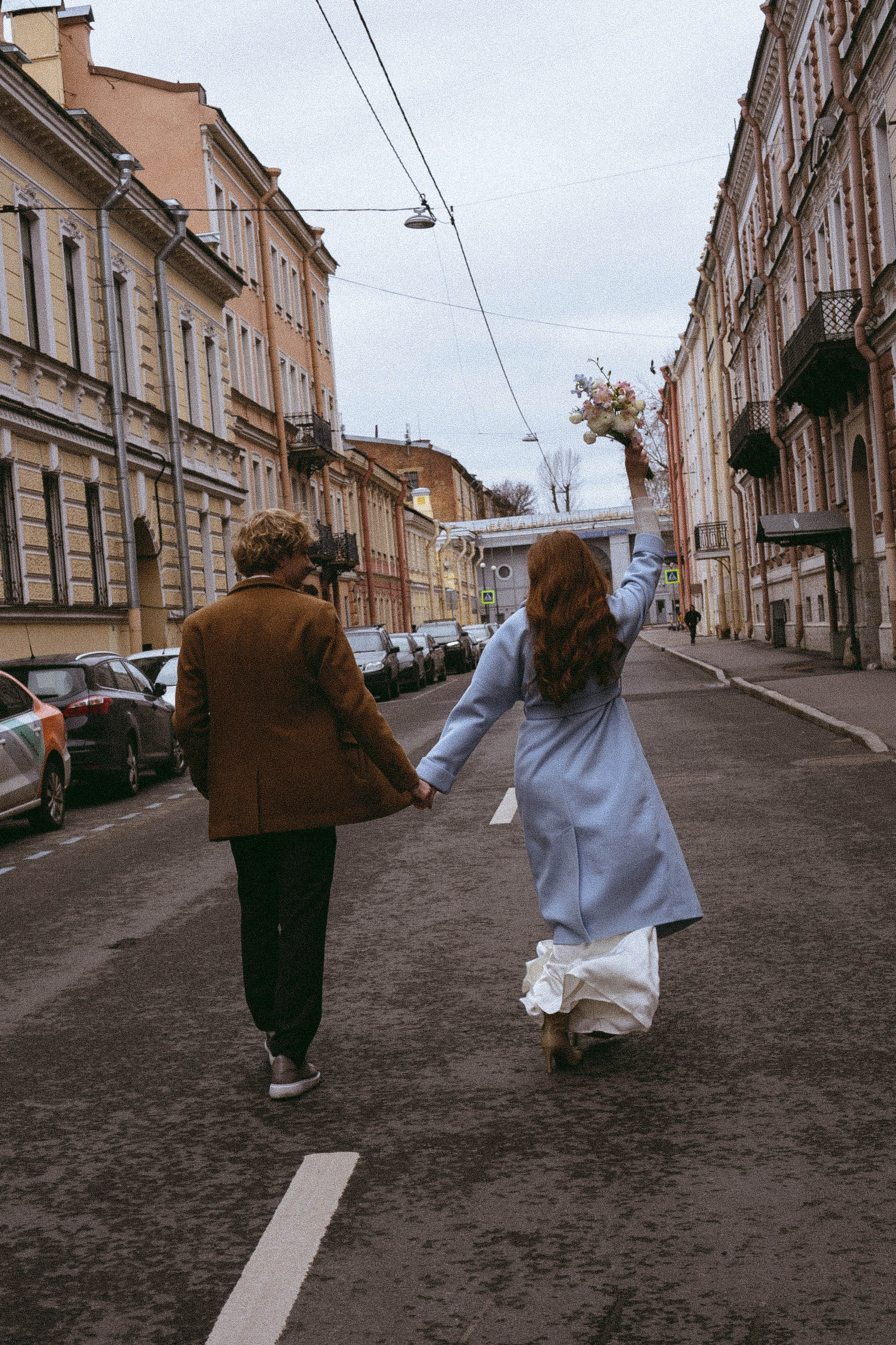 СВАДЕБНАЯ СЬЕМКА В ОТЕЛЕ. СБОРЫ ЖЕНИХА И НЕВЕСТЫ И ТАКЖЕ ТОР И ПОДГОТОВКА К ПРОГУЛКЕ И ПРОГУЛКА ПО ПЕТРОГРАДКЕ. Профессиональный фотограф, Санкт-Петербург — Виктория Богомолова