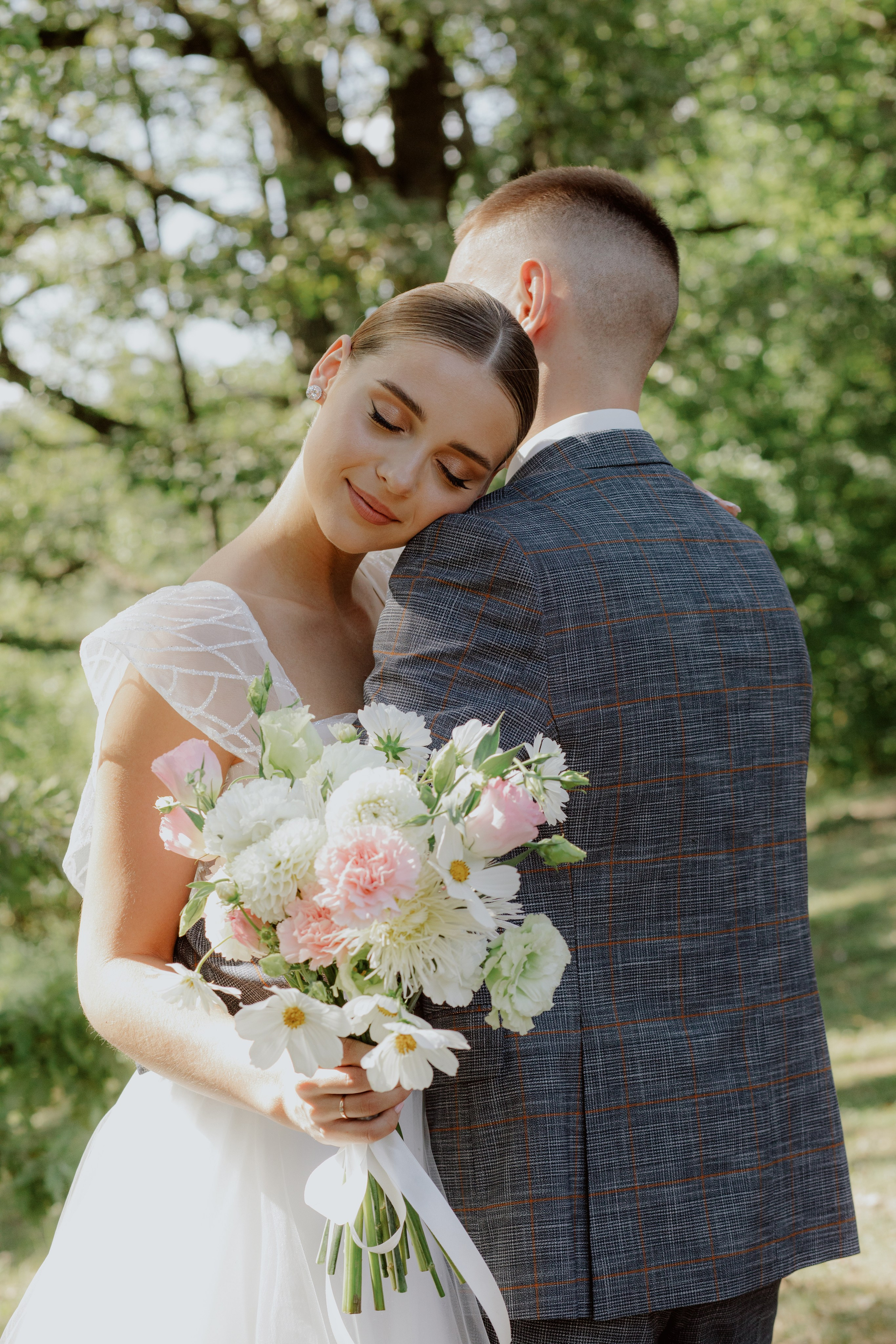 Летняя свадебная фотосессия