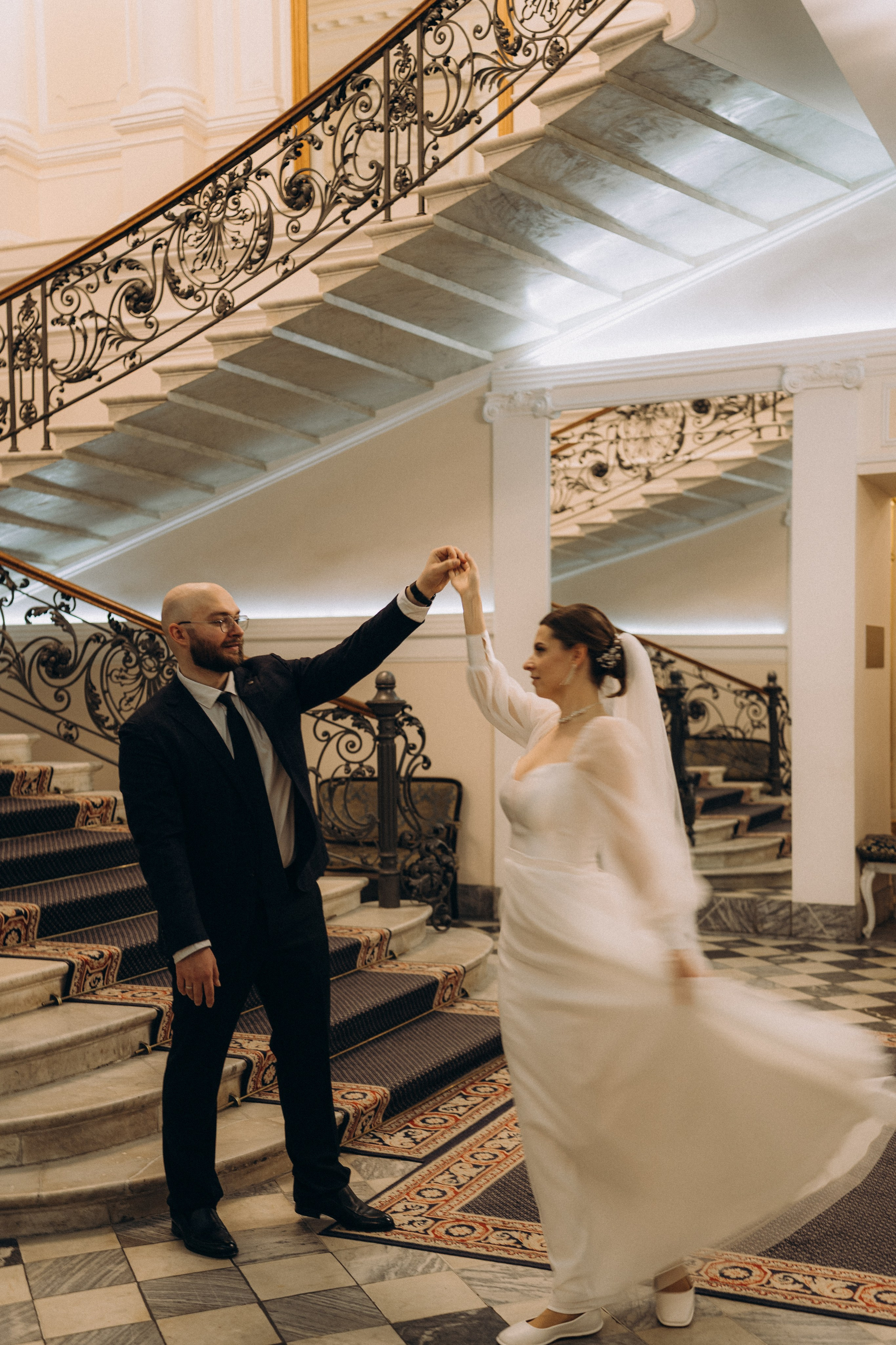 СВАДЕБНАЯ СЬЕМКА ВО ВТОРОМ ДВОРЦЕ (ДЕКАБРЬ) ТАКЖЕ СЬЕМКА В СТУДИИ НА ЧЕРНЫШЕВСКОЙ. Профессиональный фотограф, Санкт-Петербург — Виктория Богомолова