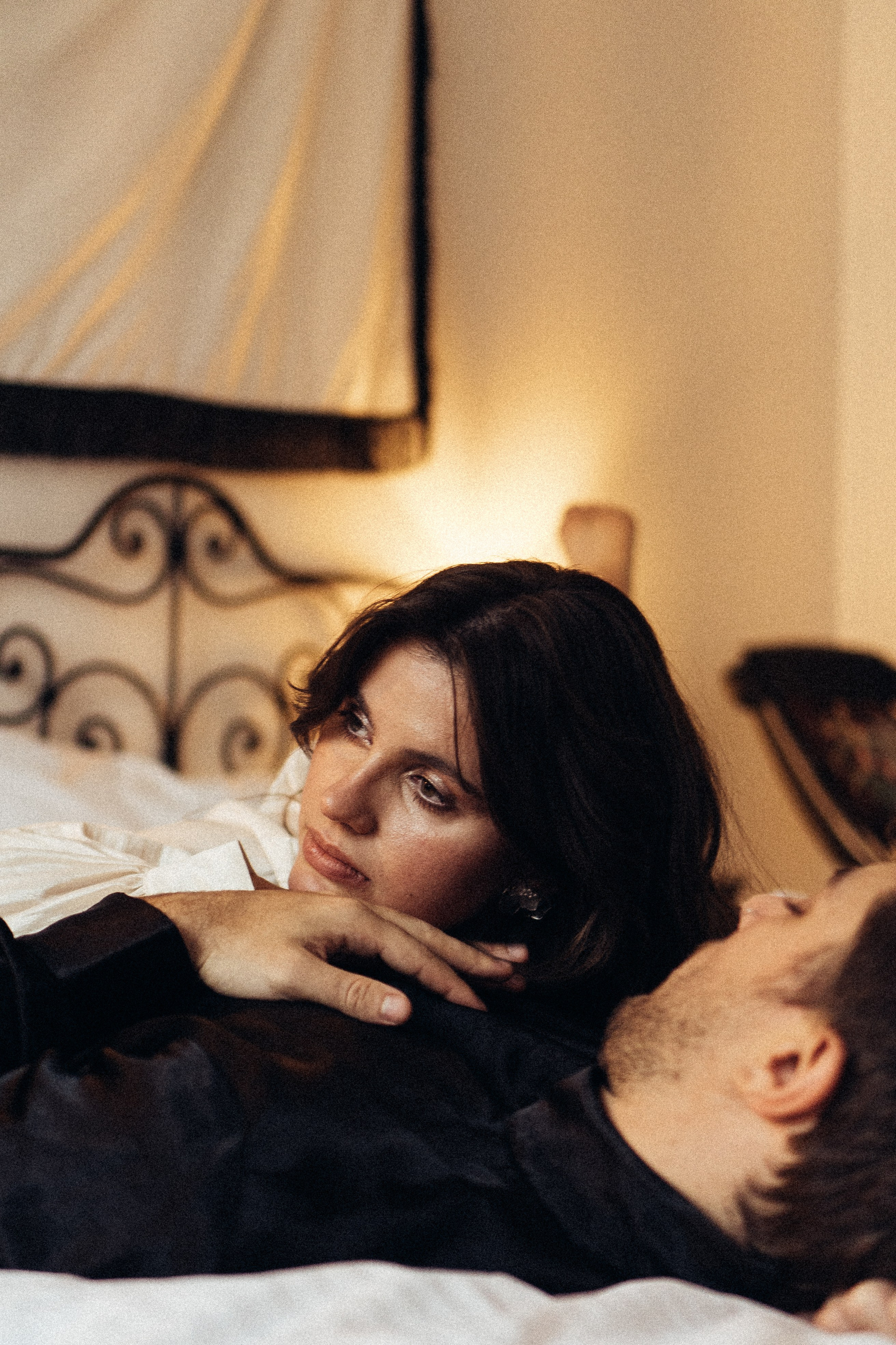 УТРО ЖЕНИХА И НЕВЕСТЫ В ПИТЕРСКОЙ КВАРТИРЕ И СЬЕМКА С СВАДЕБНЫХ ОБРАЗАХ. Профессиональный фотограф, Санкт-Петербург — Виктория Богомолова