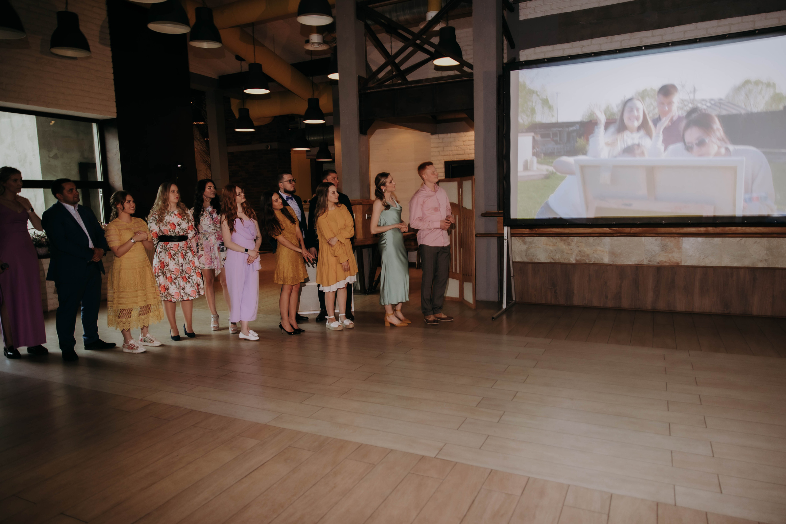 Жаркий тусич. Галерея