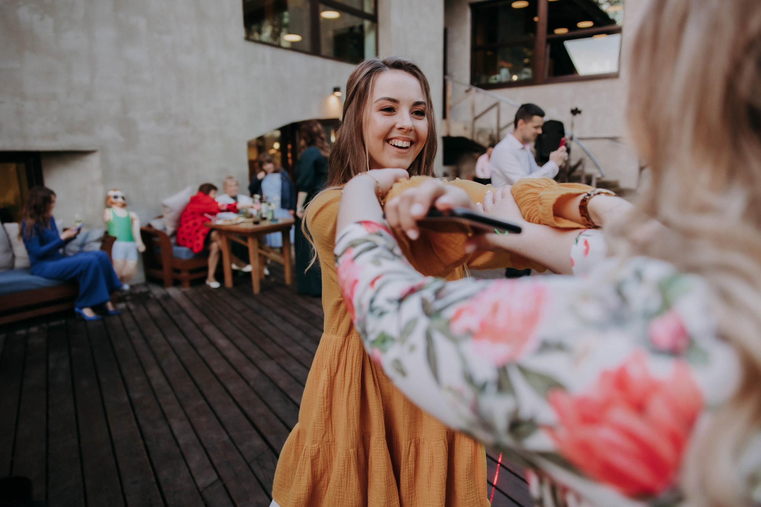 Жаркий тусич. Галерея