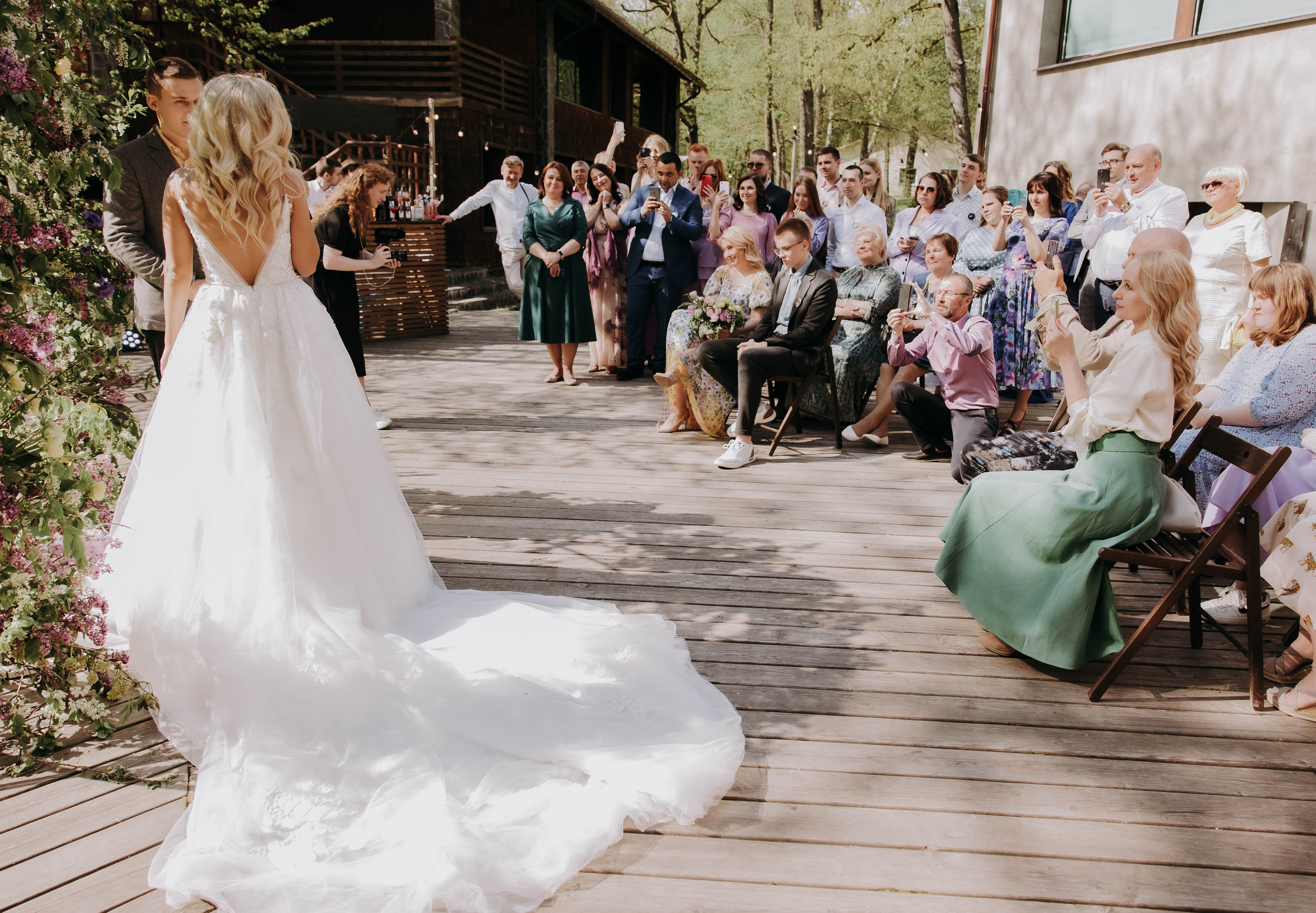 Жаркий тусич. Галерея