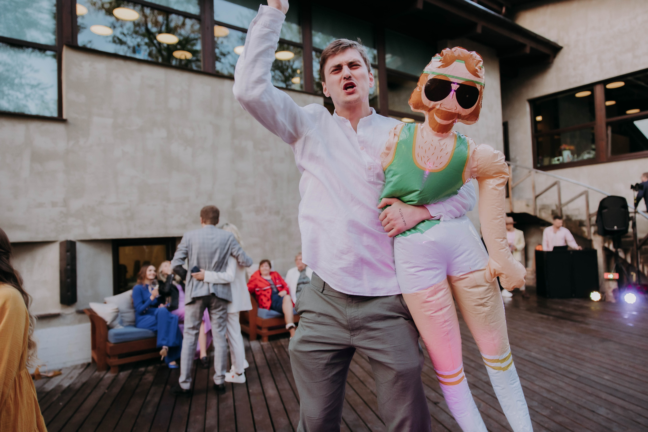 Жаркий тусич. Галерея