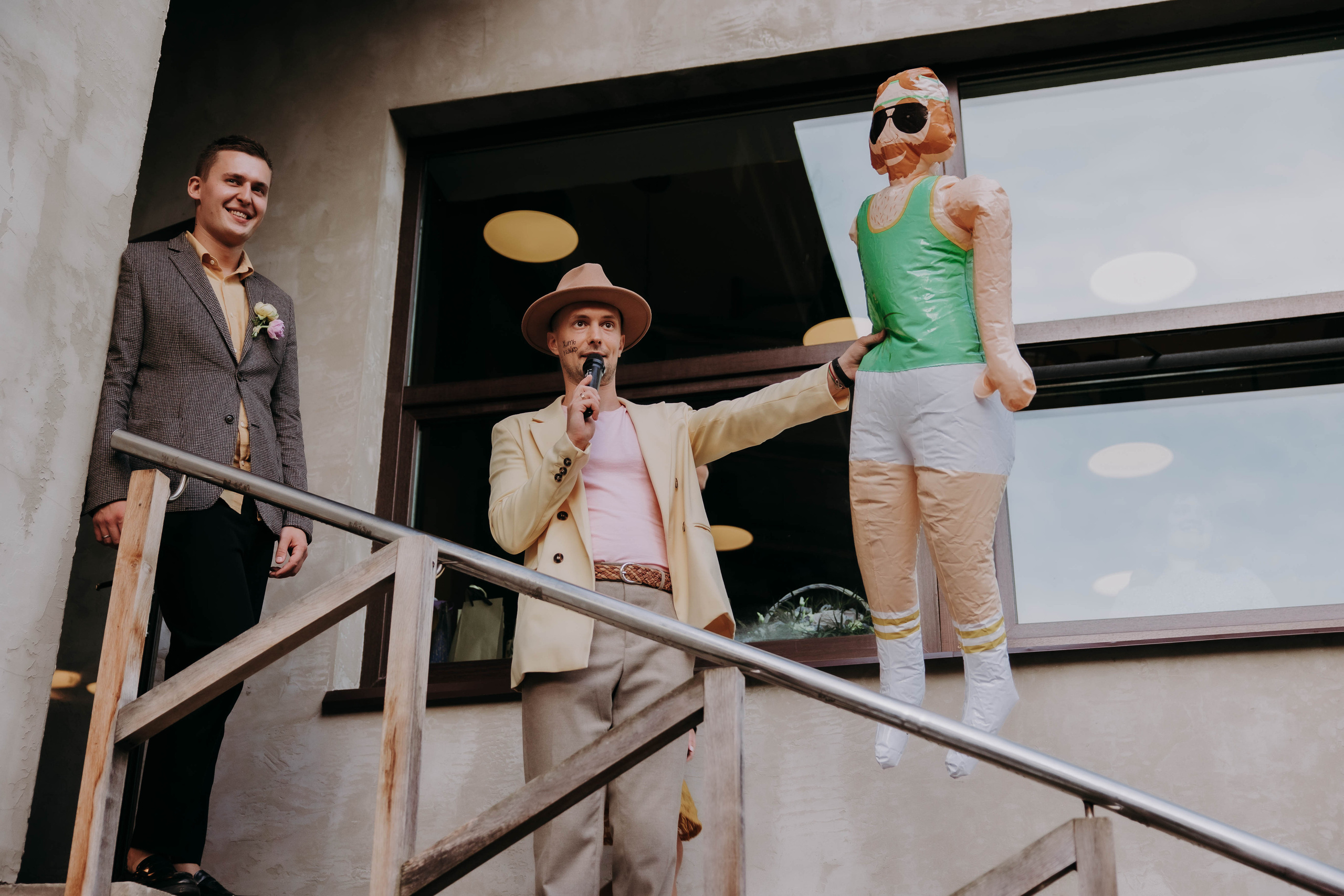 Жаркий тусич. Галерея