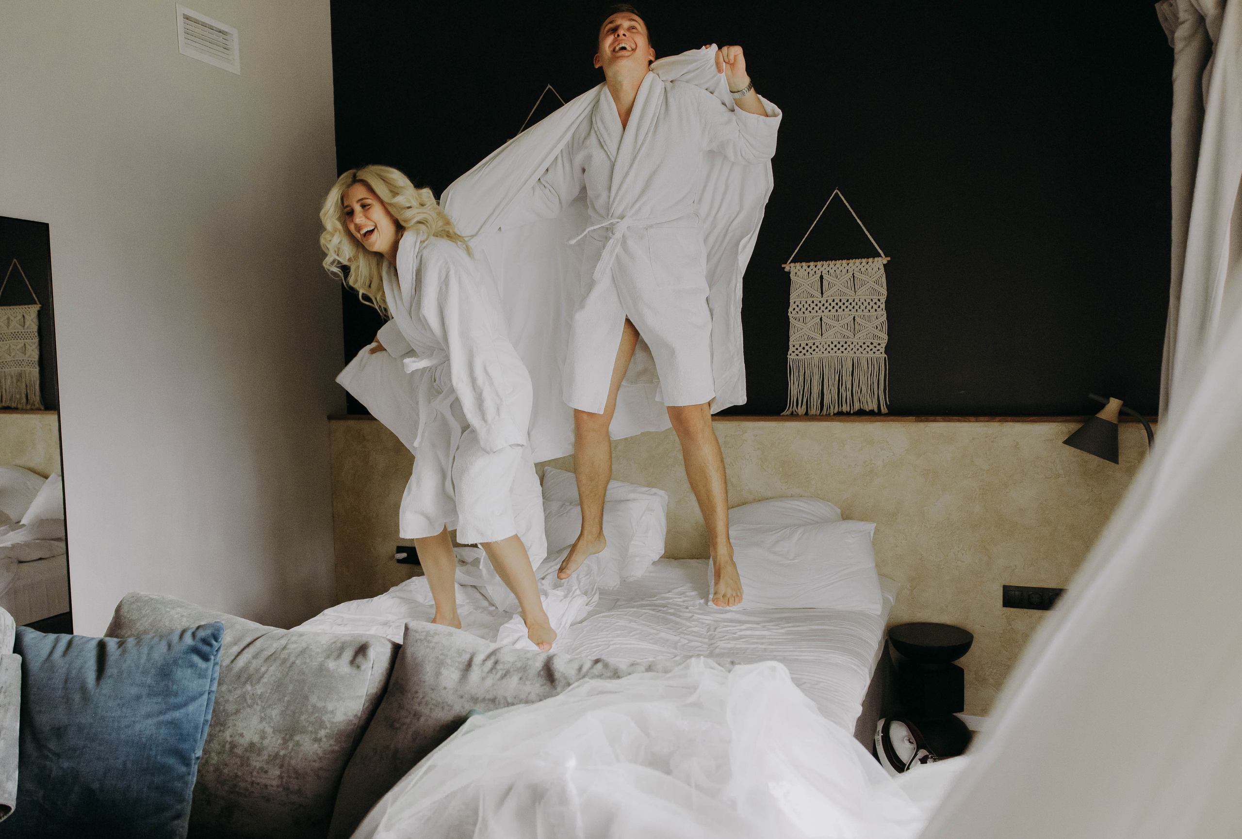 Жаркий тусич. Галерея