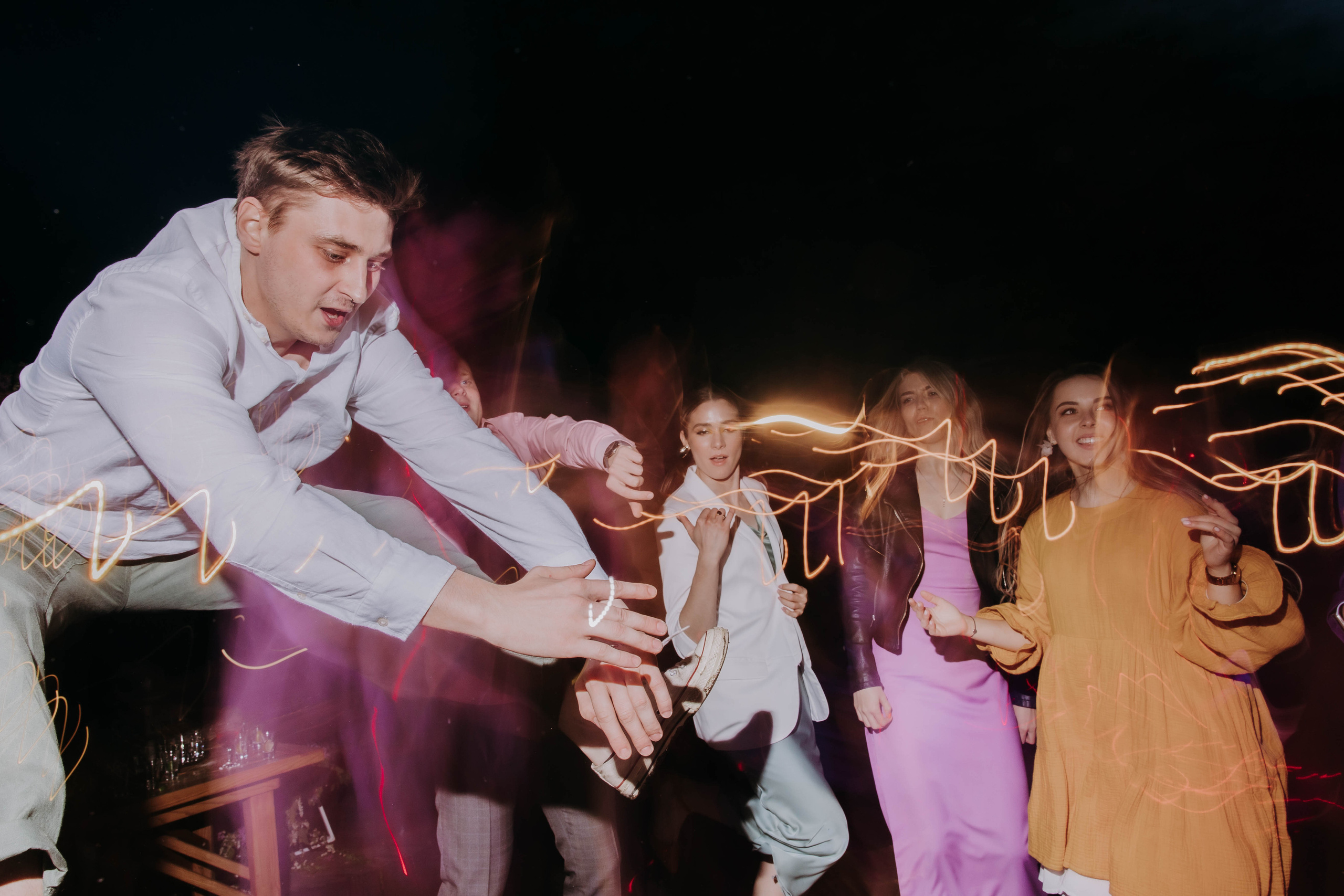 Жаркий тусич. Галерея