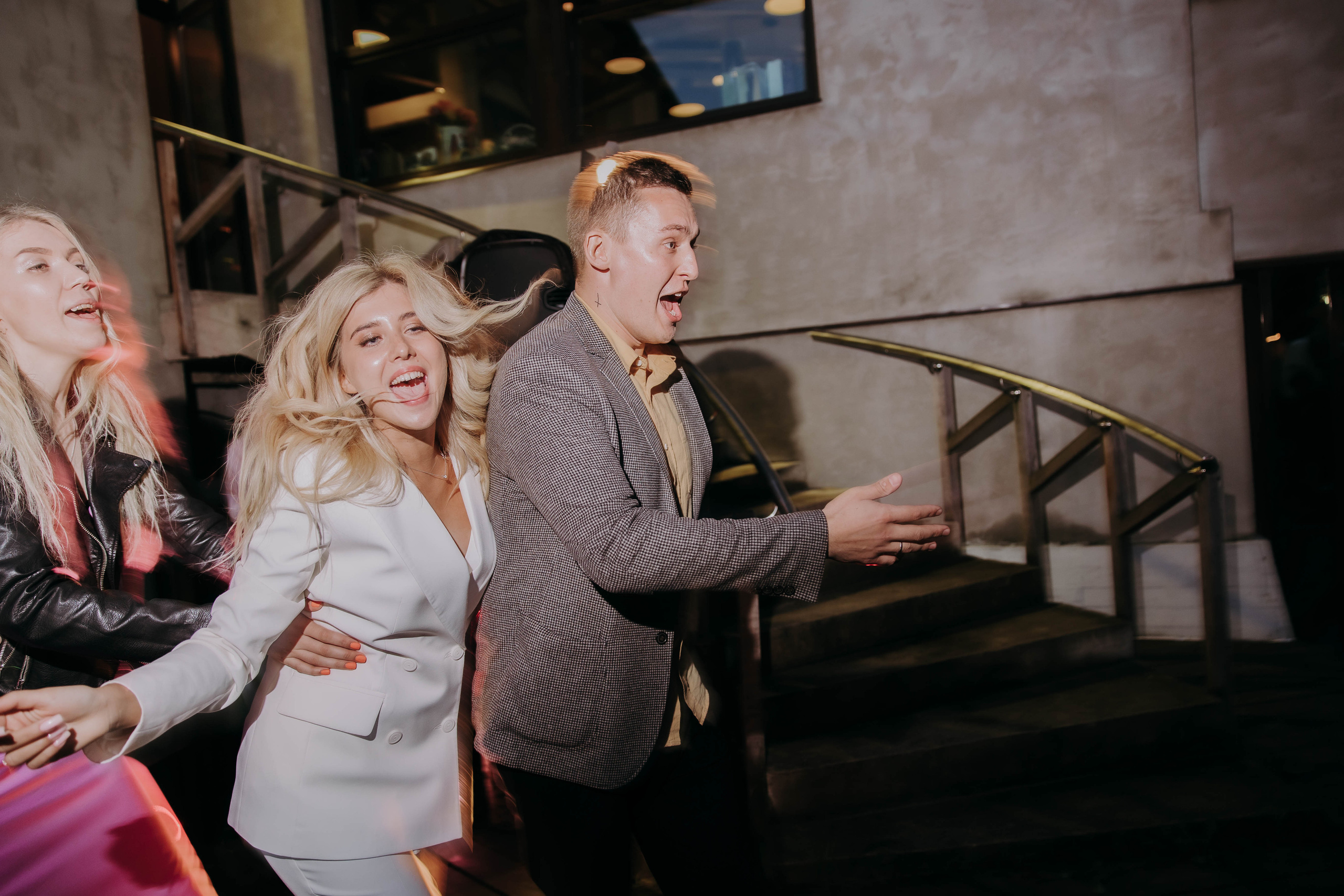 Жаркий тусич. Галерея