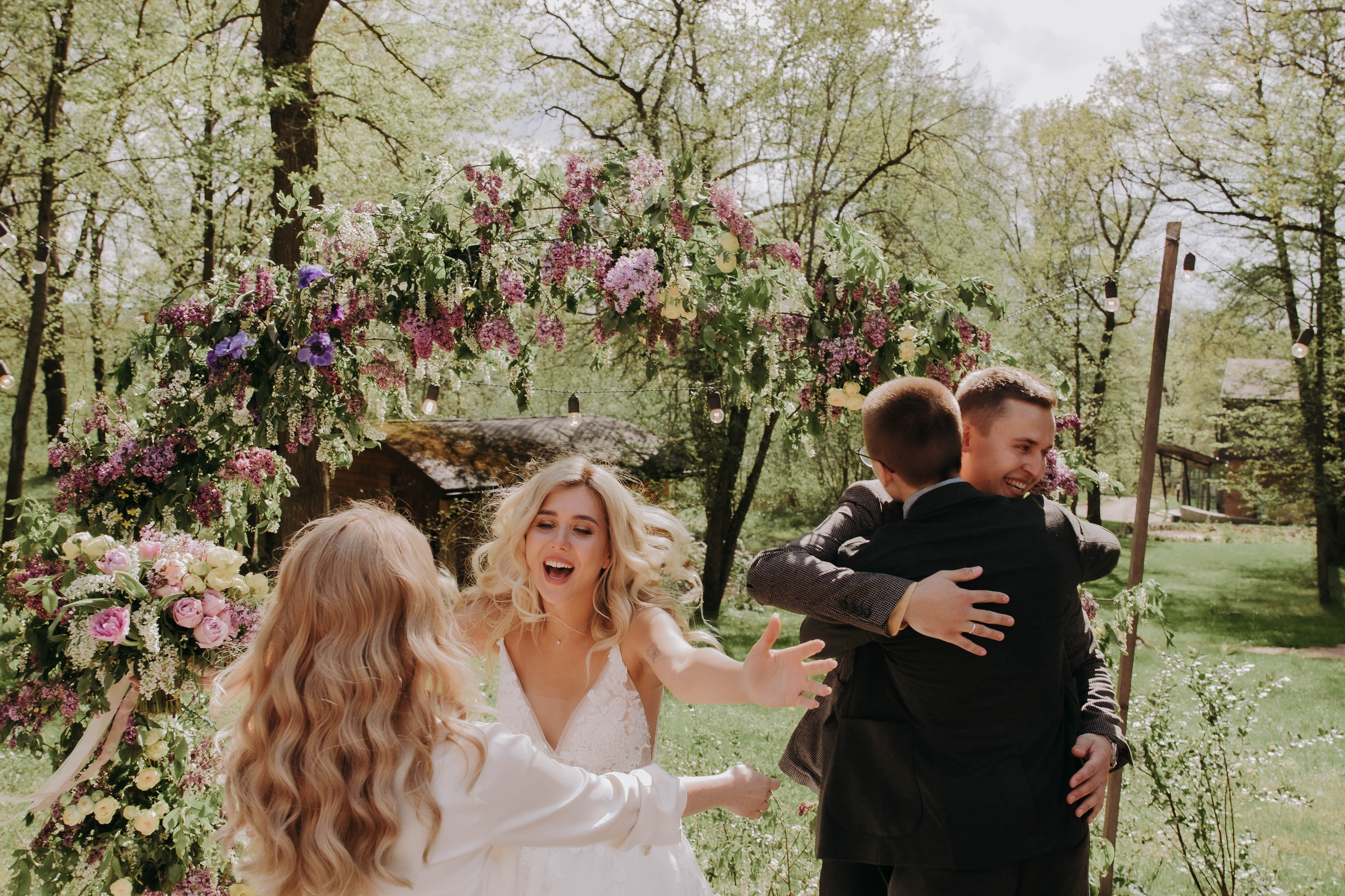 Жаркий тусич. Галерея