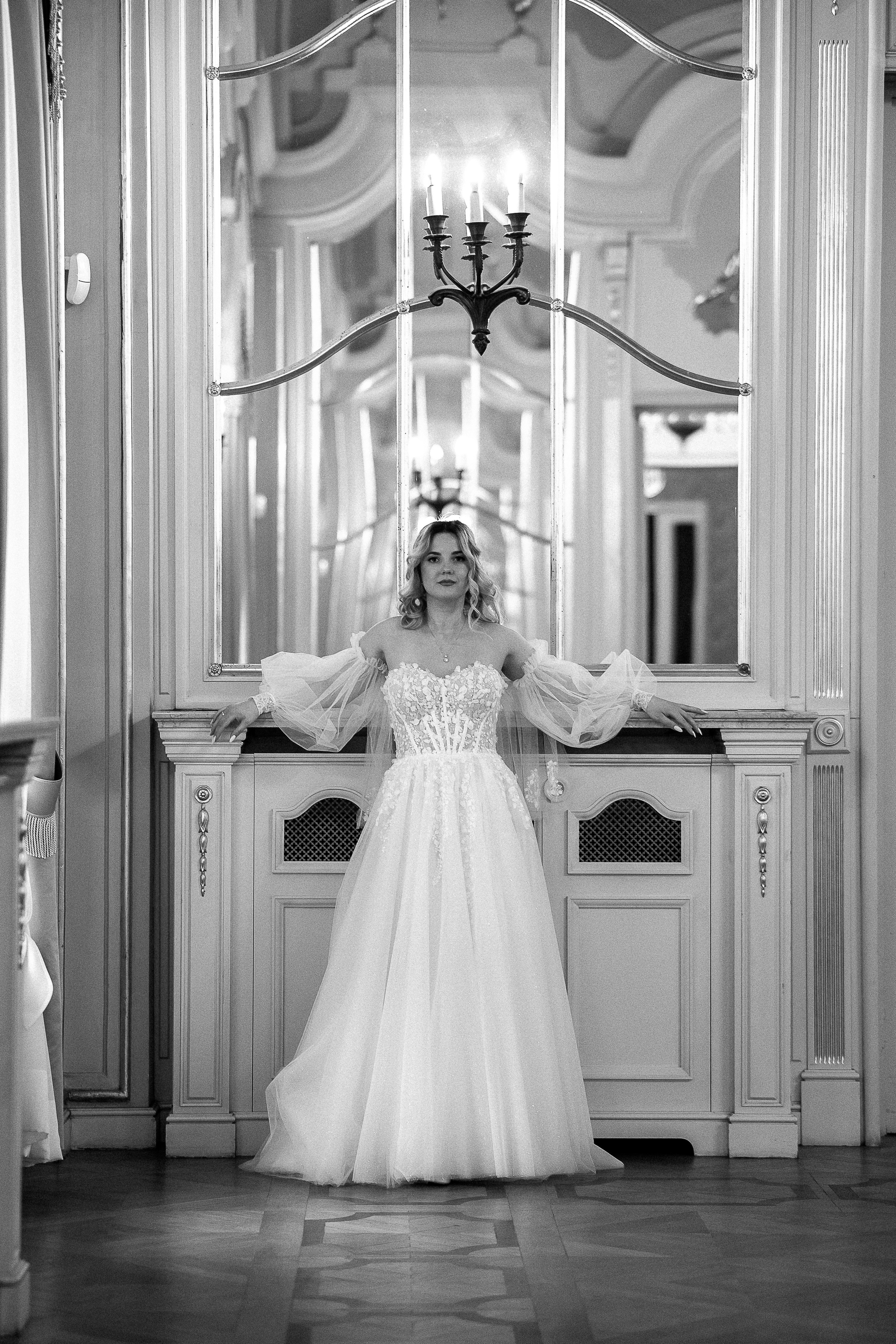 Ślubna sesja zdjęciowa w Muzeum. Свадебный фотограф Варшава Лодзь Польша Елена Юцова