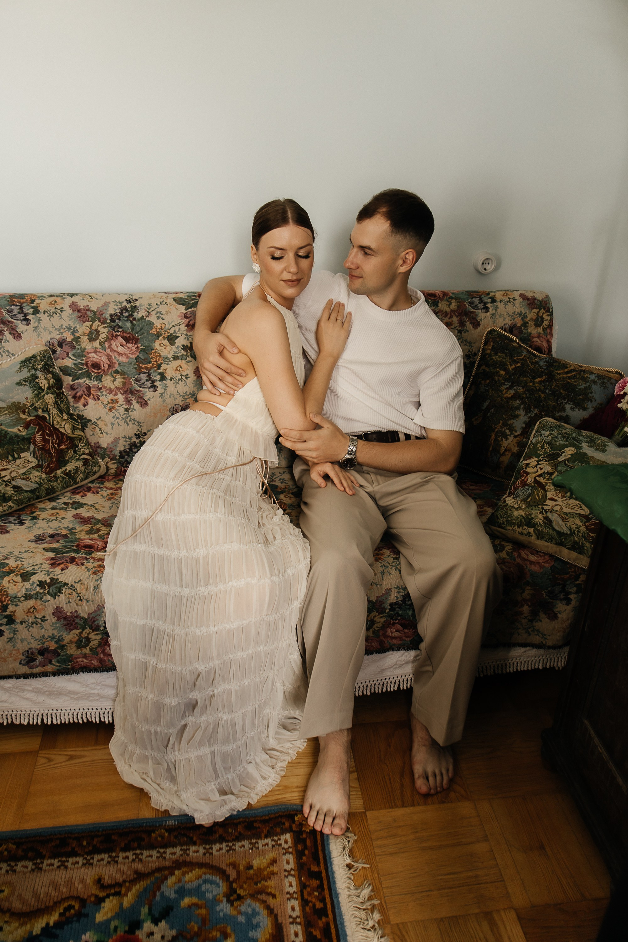 Свадьба в ретро-квартире. Свадебный и семейный фотограф Виолетта Сидельникова. Краснодар, Россия, Беларусь, Европа