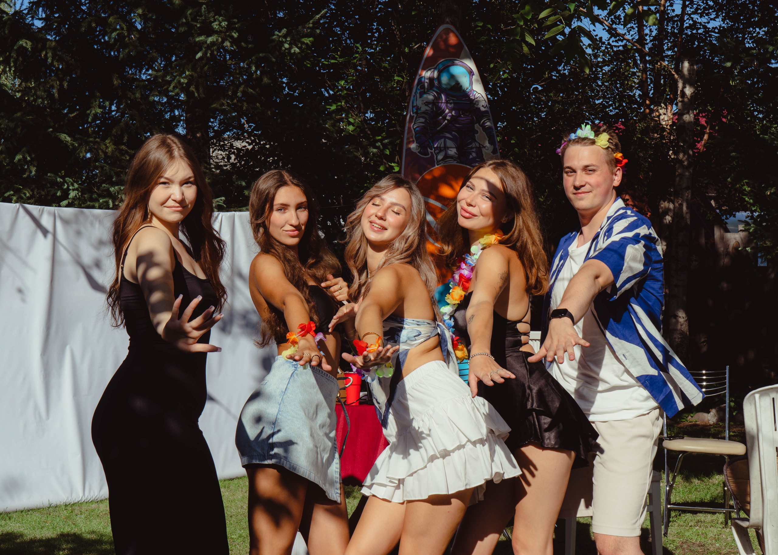 Гавайская вечеринка. Кир Анисин. Режиссер & фотограф