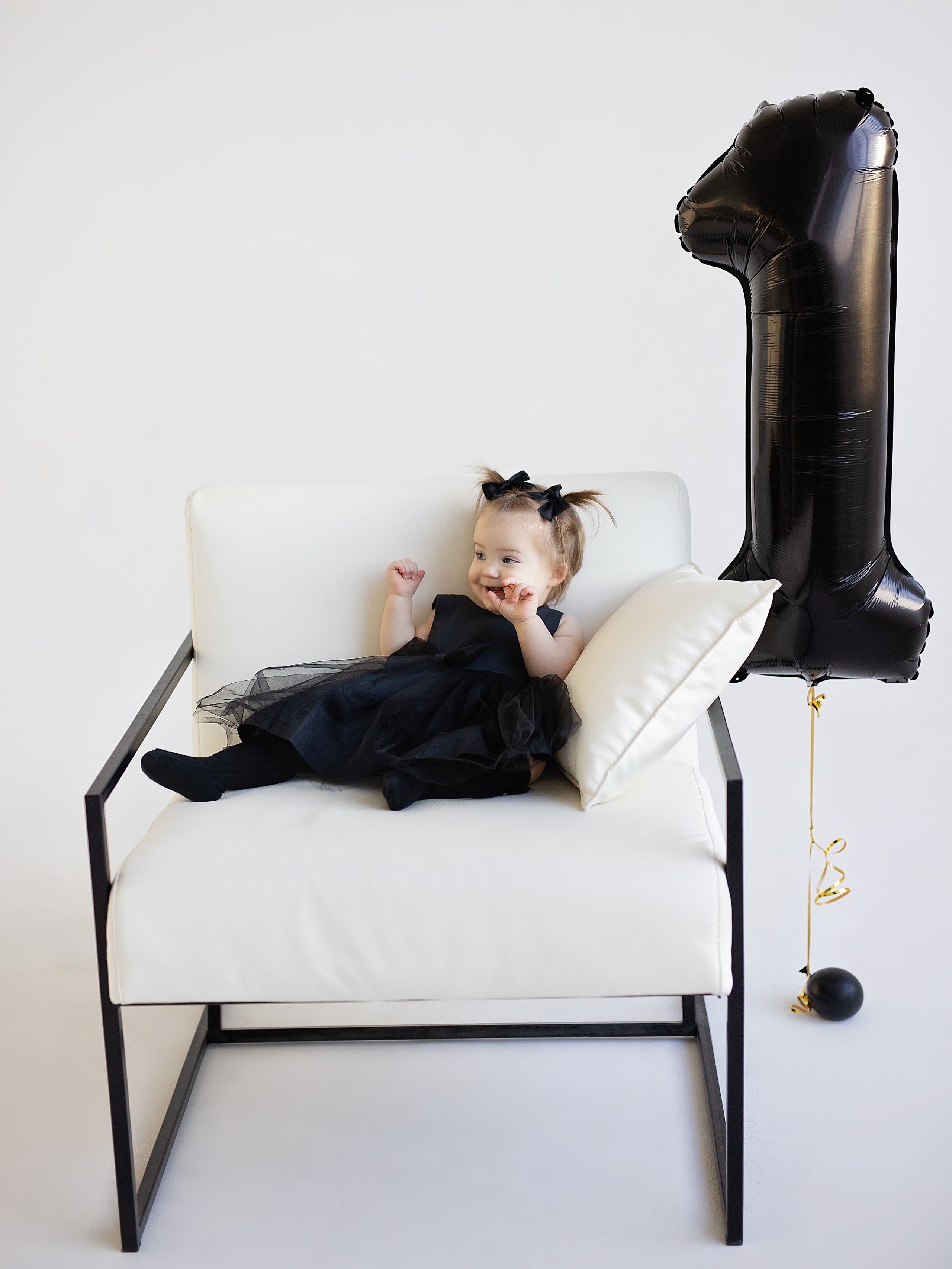 В студии, фотосессия на годик. Фотограф в Перми Anastasia Aone