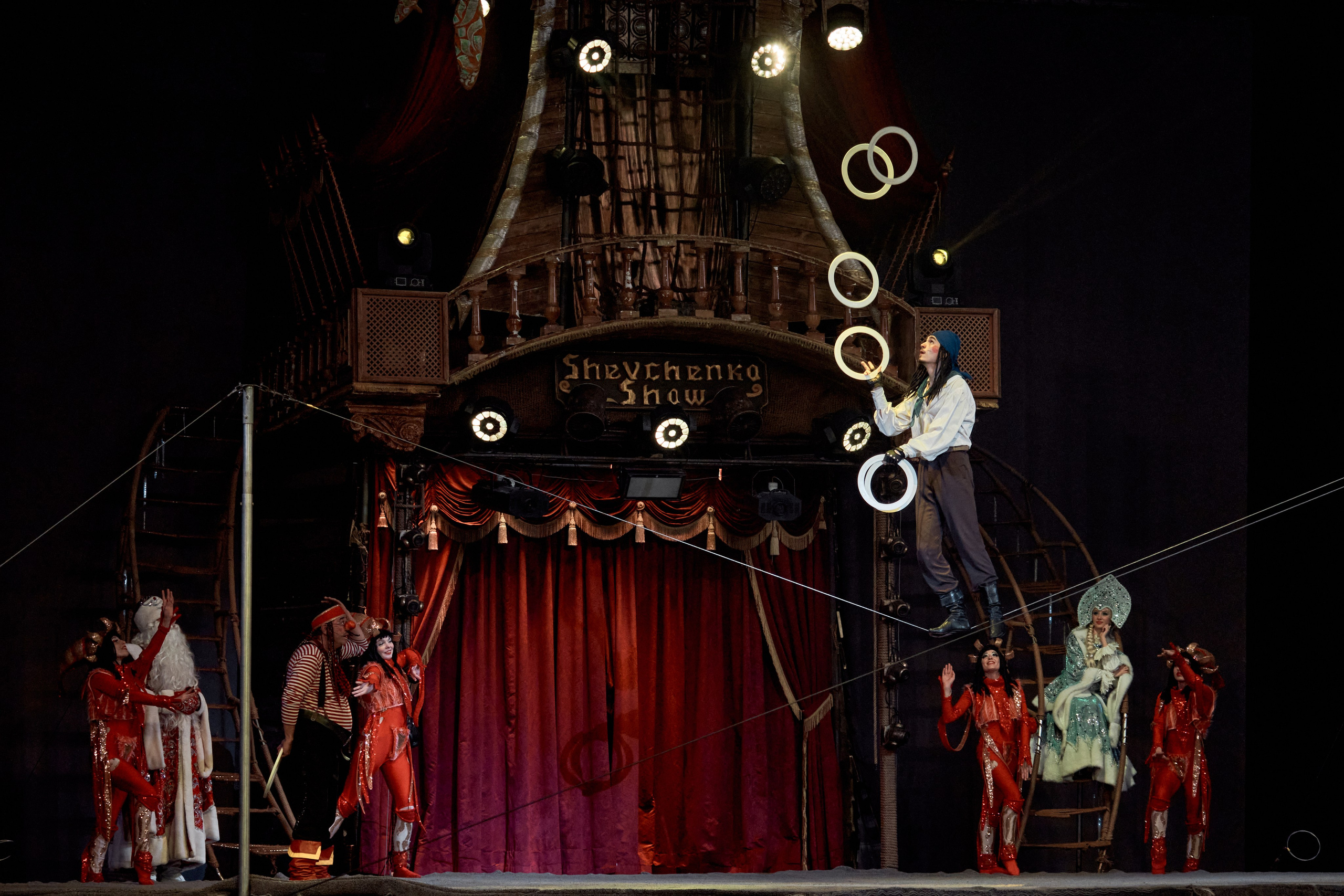 Цирк «На воде». Фотограф